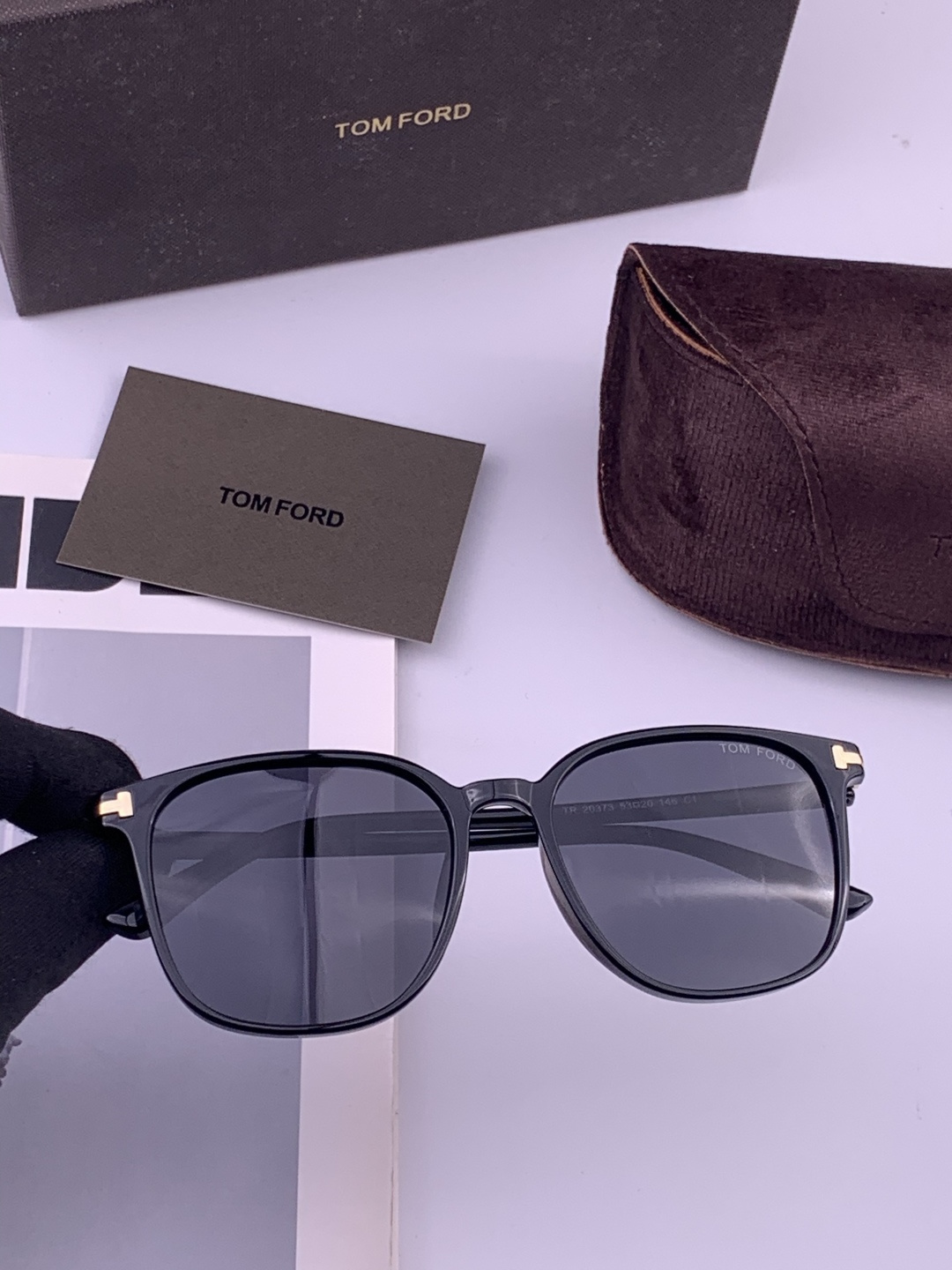 【TOMFORD】汤姆福特 爆款来袭！经典火爆作品 重磅出击 ！超经典偏光眼镜，时刻展现时尚大牌风范！我