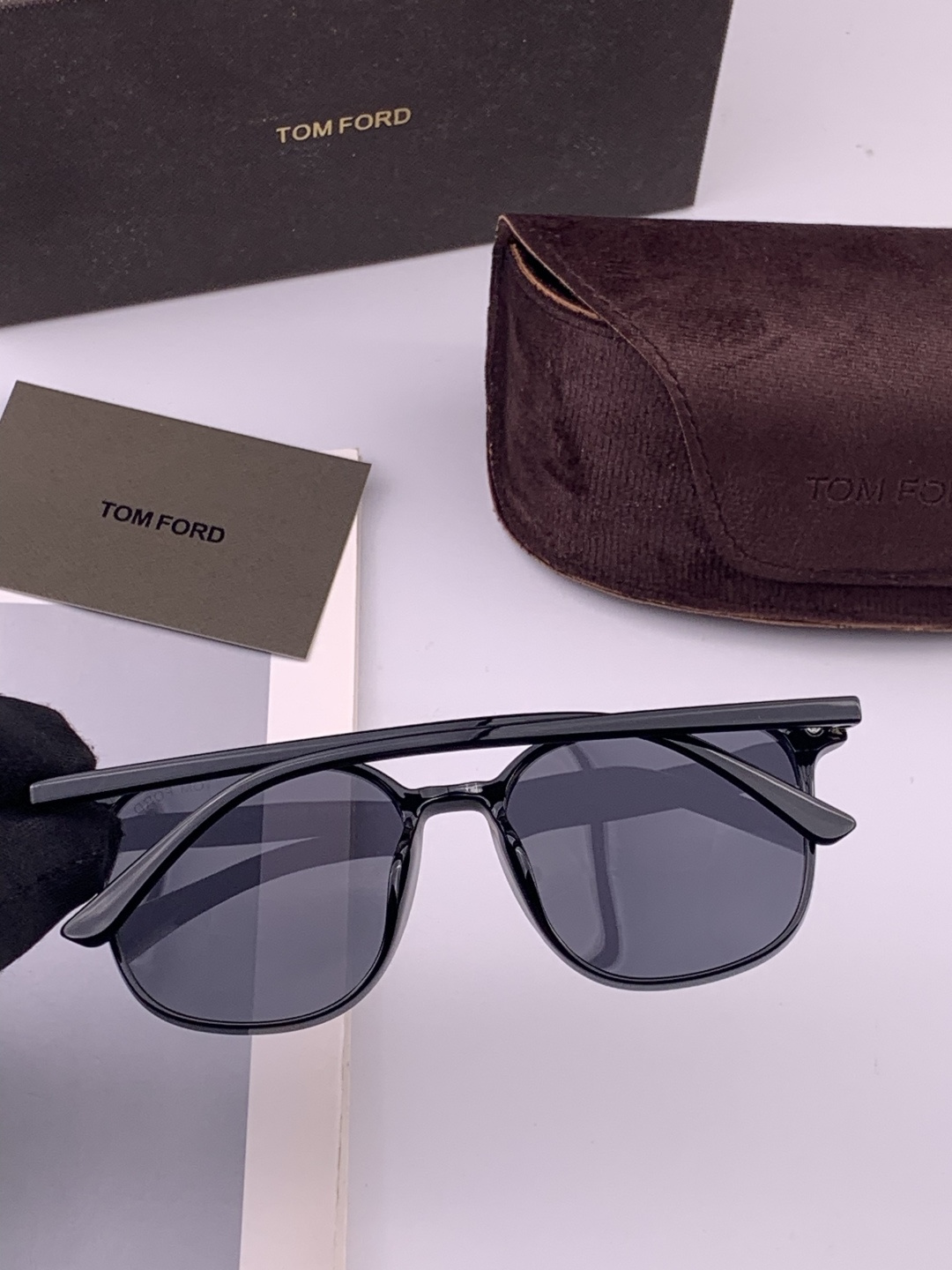 【TOMFORD】汤姆福特 爆款来袭！经典火爆作品 重磅出击 ！超经典偏光眼镜，时刻展现时尚大牌风范！我