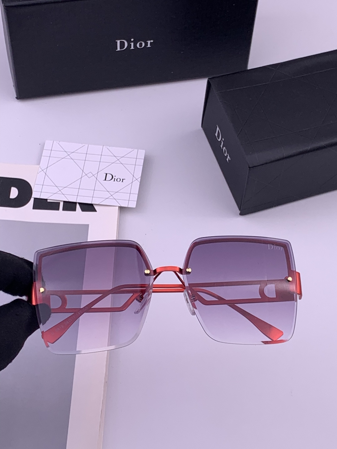 🔺 【DIOR-迪奥】开春新款 潮流爆款 时尚方框太阳镜 高品质 佩戴舒适 网红潮款墨镜 型号：D968