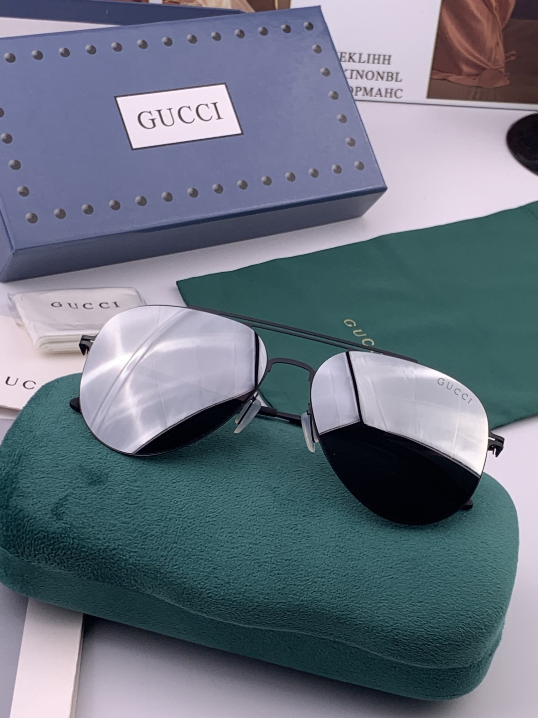 Gucci 春夏新款超轻无螺丝压不坏系列情侣款太阳镜高清尼龙镜片🦅完美品质，适合各种脸型，经典太阳镜亮相