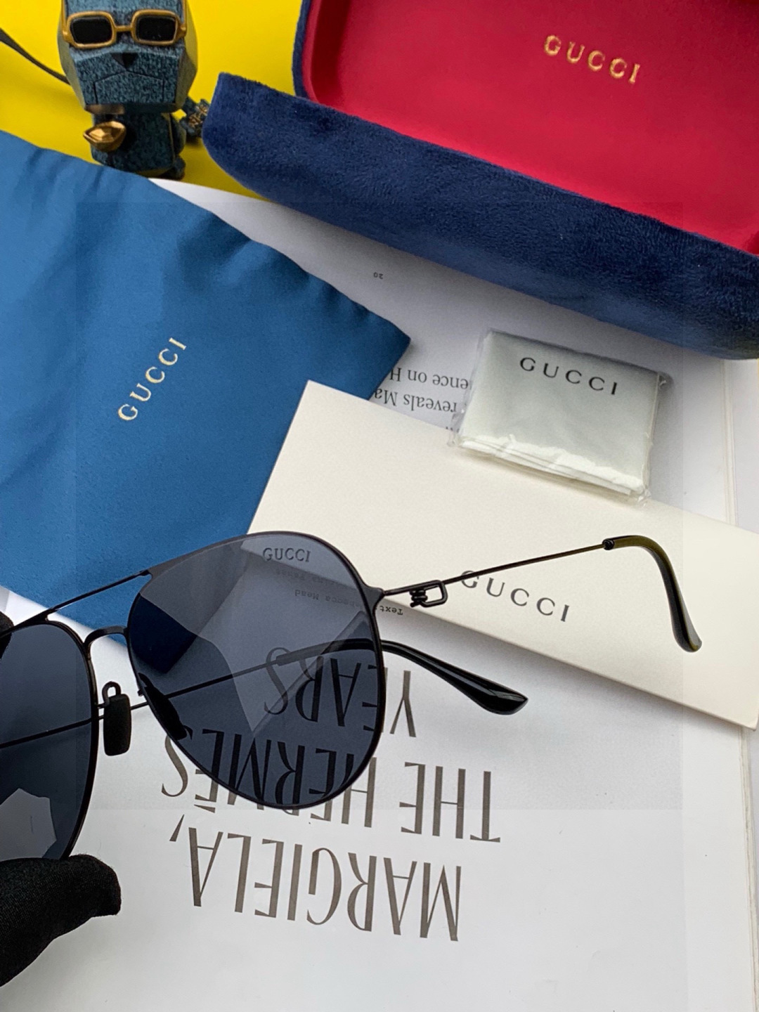 GUCCI-2025新款男情女侣款太阳iP电镀不永褪色 卖点：超轻有超弹性整幅眼镜无丝螺重要的是压不坏 