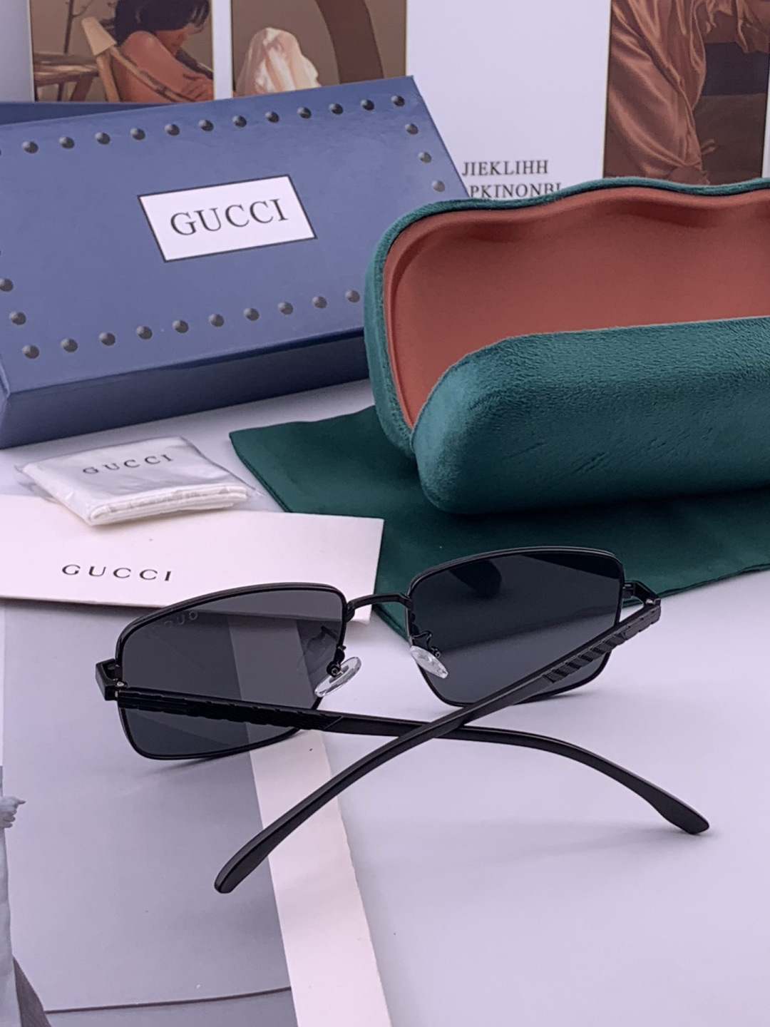GUCCI 男款炫彩飞行员偏光太阳镜 ❤️材质：高清尼龙加厚卡槽高清偏光镜片 🌹无边框镜架💕颜👍型号：G