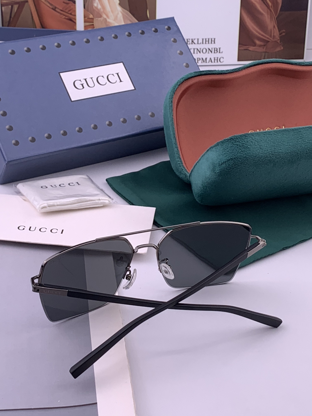 GUCCI 男款炫彩飞行员偏光太阳镜 ❤️材质：高清尼龙加厚卡槽高清偏光镜片 🌹无边框镜架💕颜👍型号：G