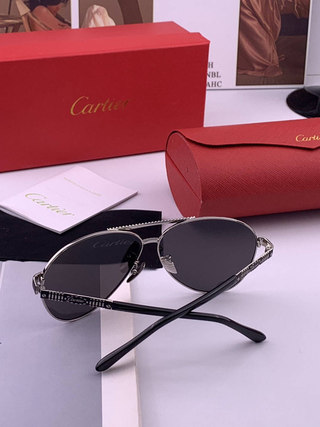 【Cartier  卡地亚】 👑男女款偏光墨镜  双色烤漆工艺  进口宝丽来偏光镜片   顶级做工彰显非