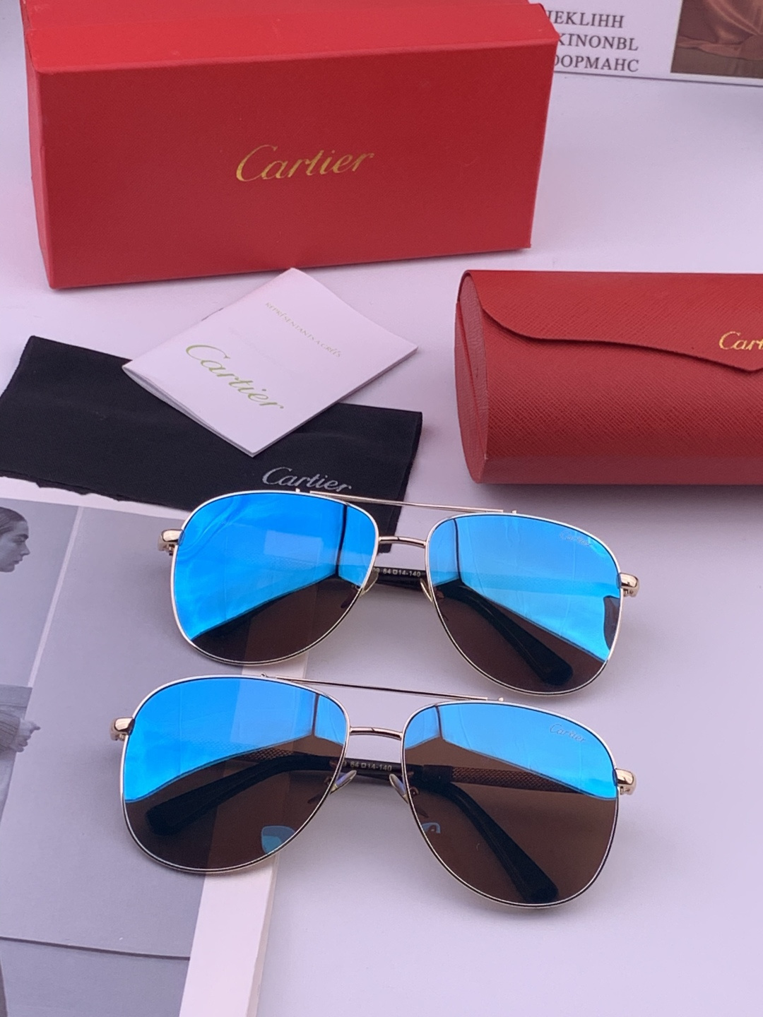 【Cartier  卡地亚】 👑男女款偏光墨镜  双色烤漆工艺  进口宝丽来偏光镜片   顶级做工彰显非