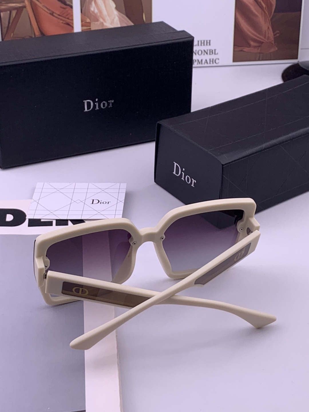 🔺 【DIOR-迪奥】开春新款 潮流爆款 时尚方框偏光太阳镜 高品质 佩戴舒适 网红潮款墨镜 女士高清偏