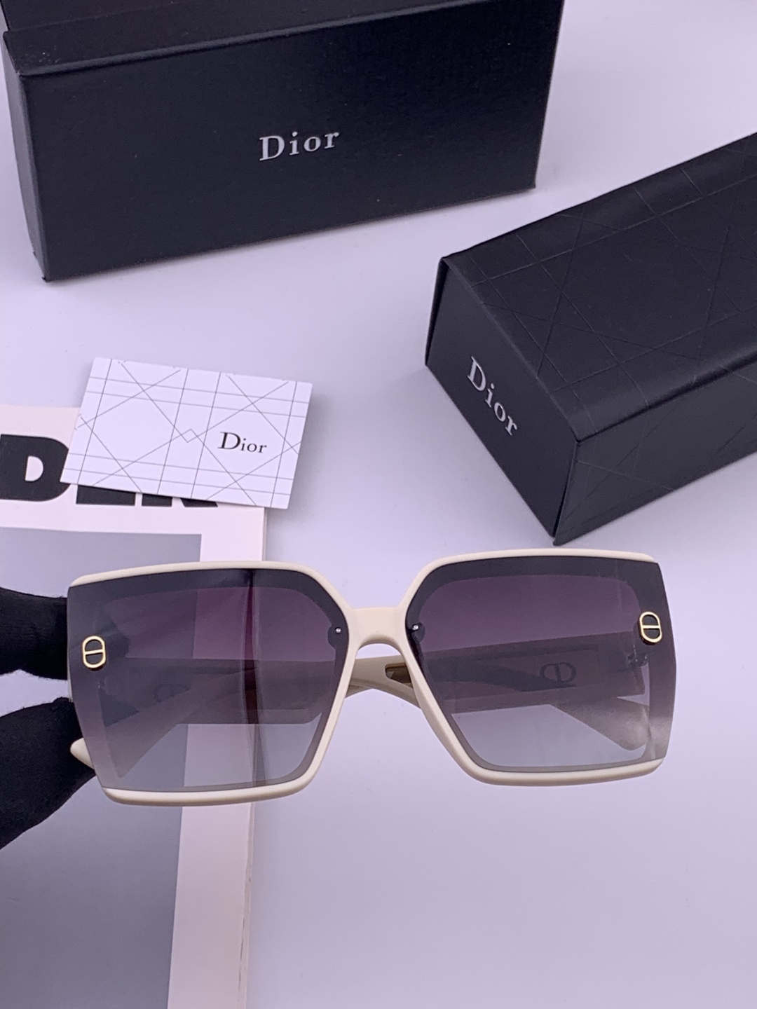 🔺 【DIOR-迪奥】开春新款 潮流爆款 时尚方框偏光太阳镜 高品质 佩戴舒适 网红潮款墨镜 女士高清偏
