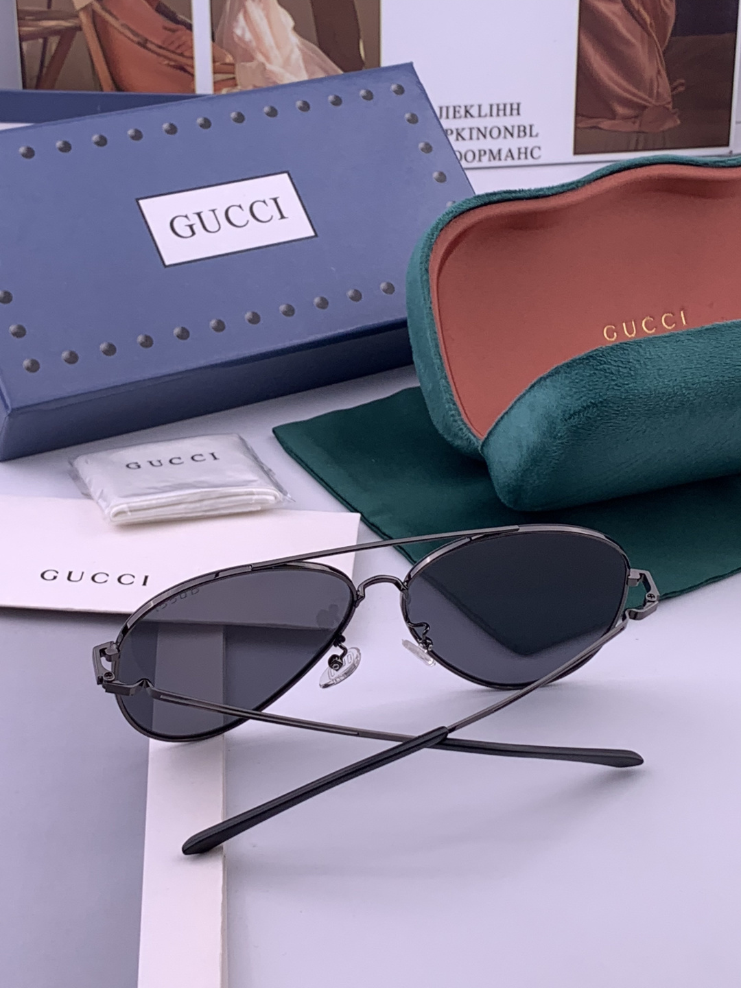 GUCCI 男款炫彩飞行员偏光太阳镜 ❤️材质：高清尼龙加厚卡槽高清偏光镜片 🌹无边框镜架💕颜👍型号：G
