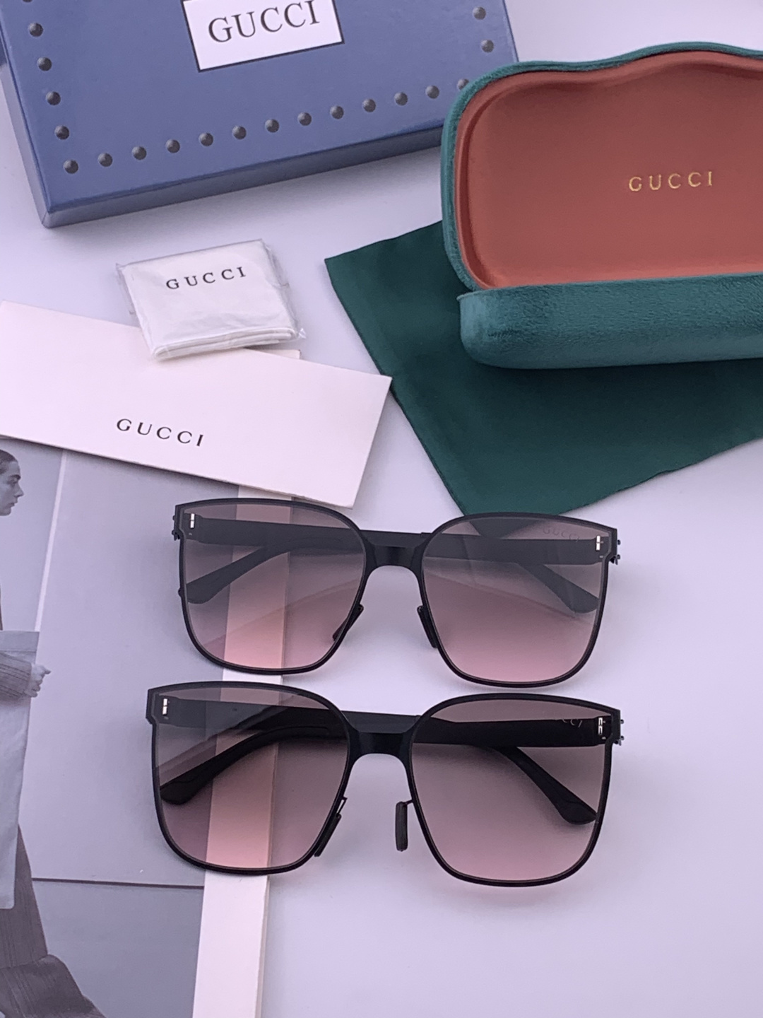 ♦️ GUCCI 新款男女情侣款太阳镜多边形墨镜iP电镀永不褪色 超轻超有弹性整幅眼镜无螺丝重要的是压不