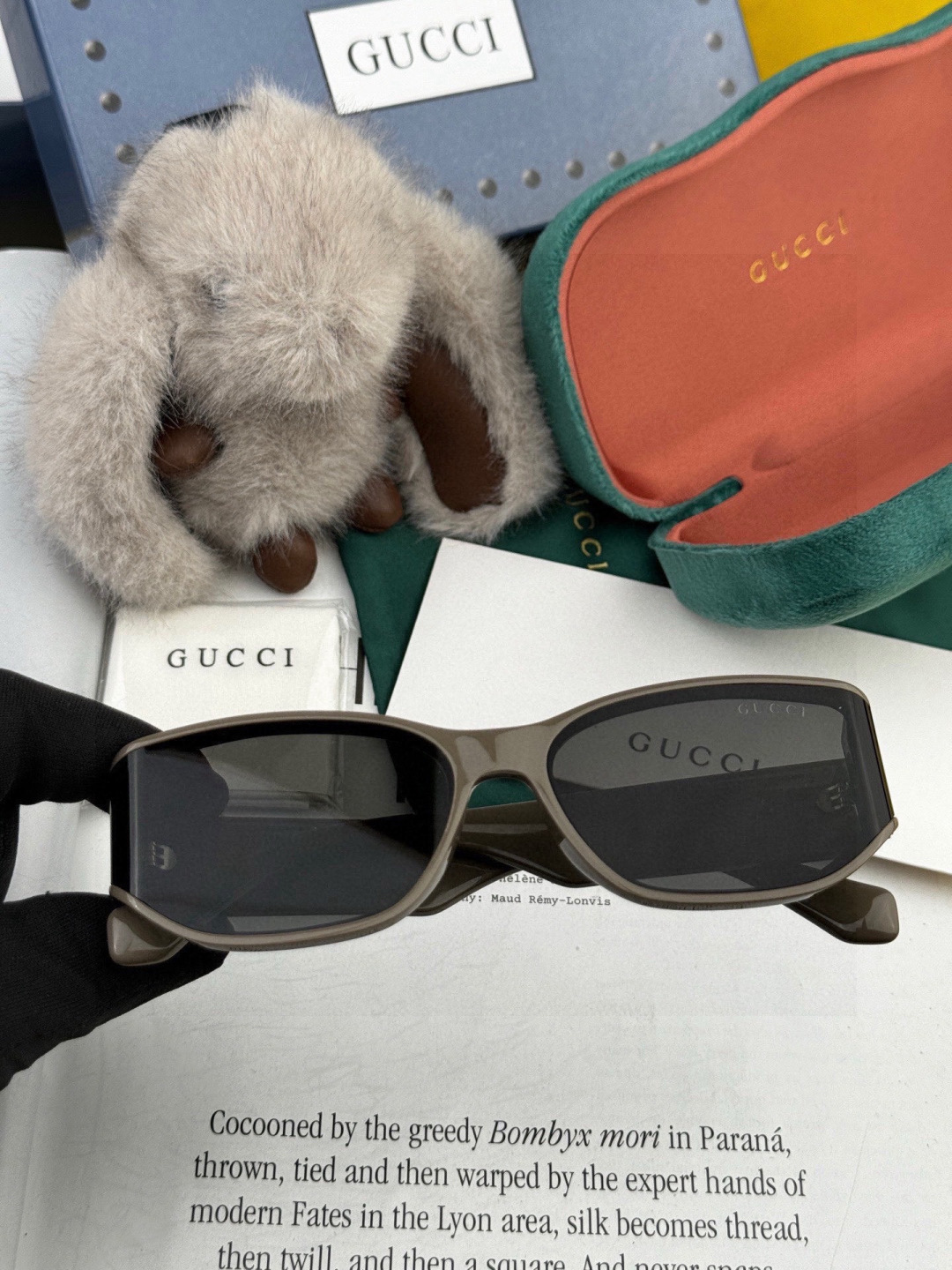 🔺 【GUCCI】开春新款 潮流爆款 时尚方框偏光太阳镜 高品质 佩戴舒适 网红潮款墨镜 女士高清尼龙偏