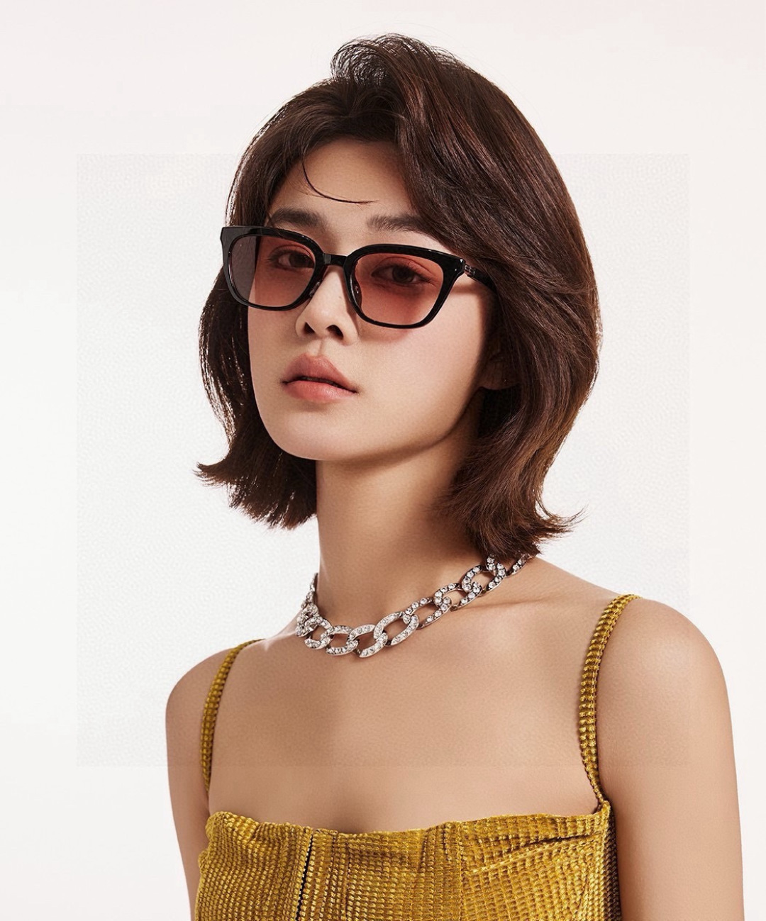 🔺 【GUCCI】开春新款 潮流爆款 时尚折叠方框尼龙偏光太阳镜 高品质 佩戴舒适 网红潮款墨镜 型号：