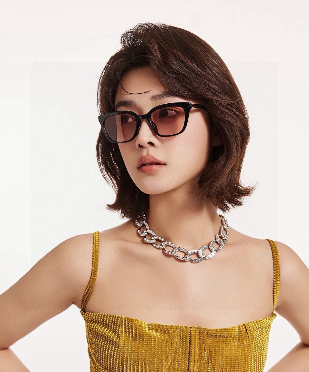 🔺 【GUCCI】开春新款 潮流爆款 时尚折叠方框尼龙偏光太阳镜 高品质 佩戴舒适 网红潮款墨镜 型号：