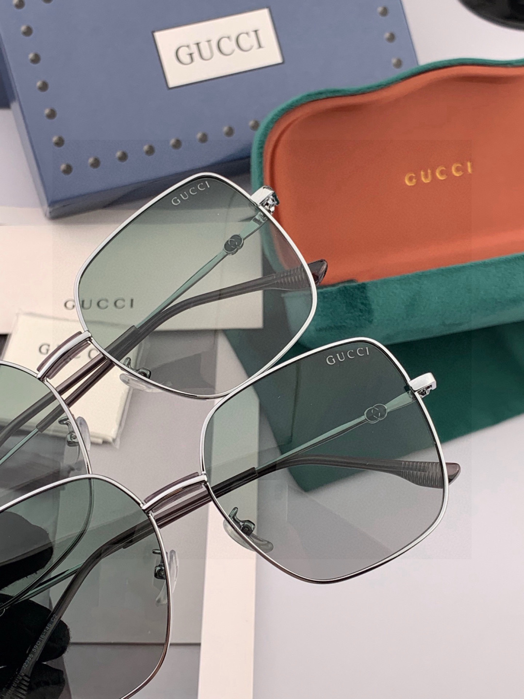 GUCCI 开春新款太阳镜 各路网红纷纷带起气场满分‼️ 俏皮甜美.上脸效果更佳.金属质感超好 型号：G