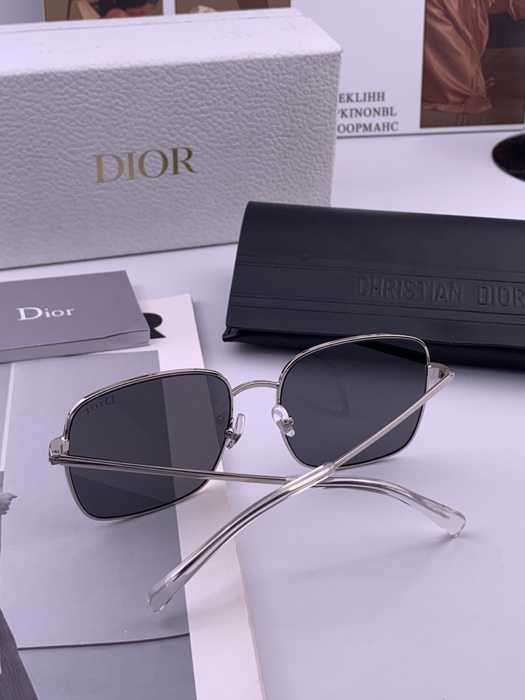 DIOR🌋☔️时尚方框太阳镜顶级奢侈品[强] 高品质[胜利][亲亲]🍦🍨 [得意] 气质非凡😄 🍫🍪女士
