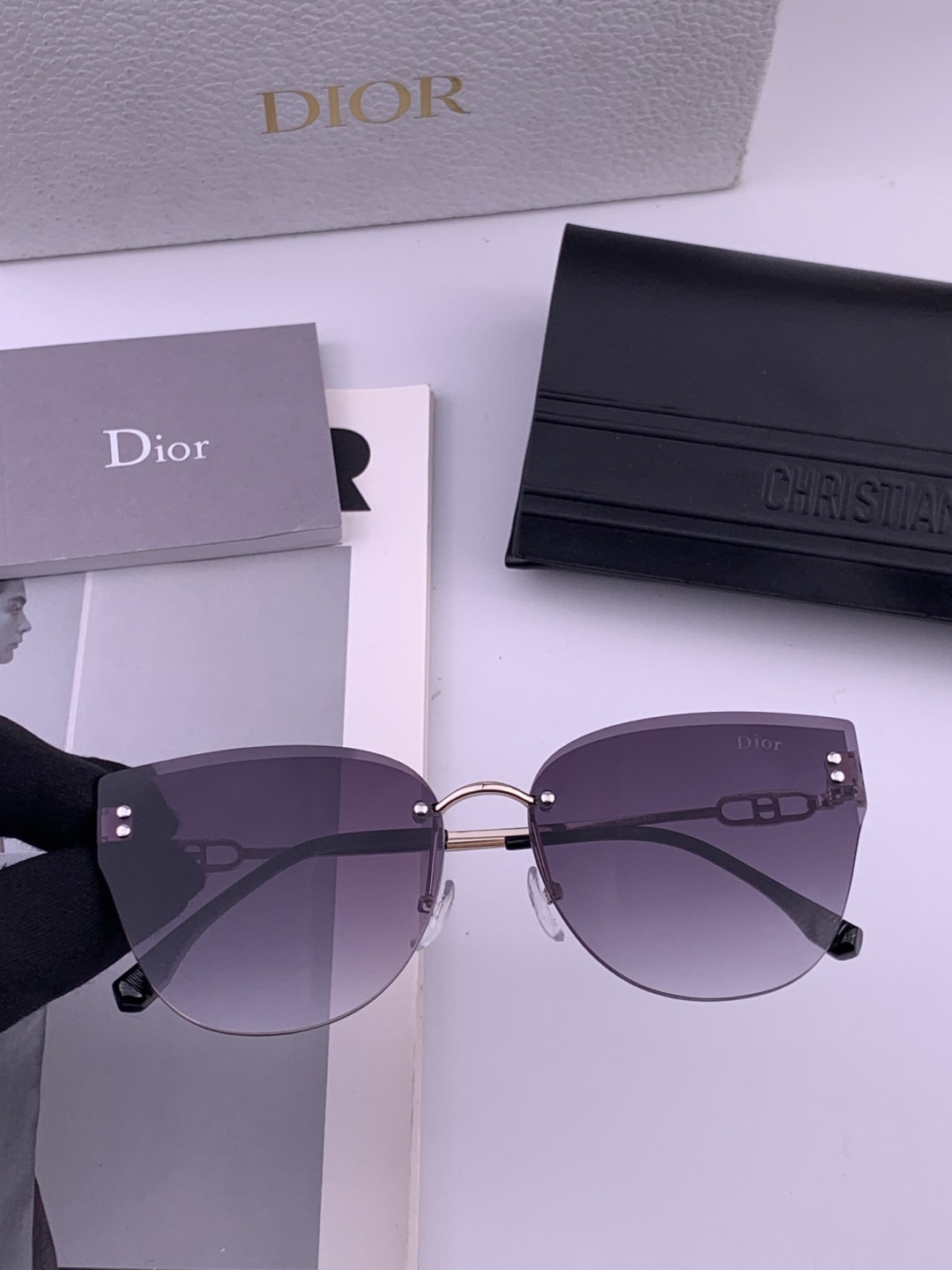 DIOR🌋☔️时尚无框太阳镜镜片 顶级奢侈品[强] 高品质[胜利][亲亲]🍦🍨 [得意] 气质非凡😄 🍫