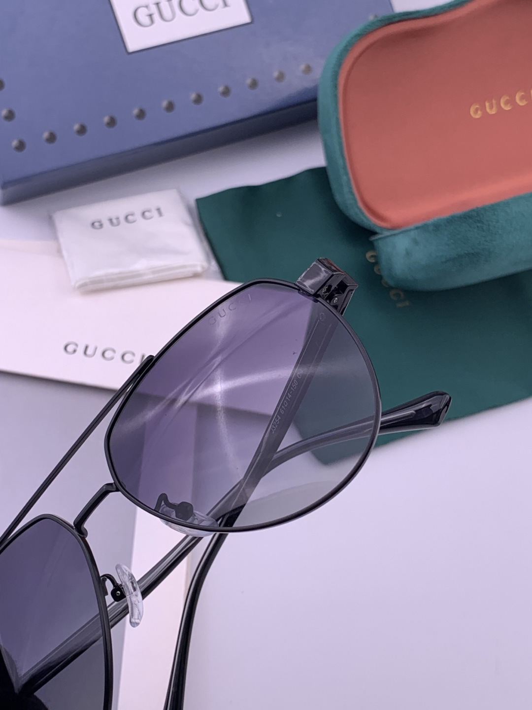 Gucci 🔥  高品质男女款墨镜   👍 进口宝丽来偏光镜片  🔥蛤蟆镜 开车钓鱼都可 🔥百搭显瘦墨镜