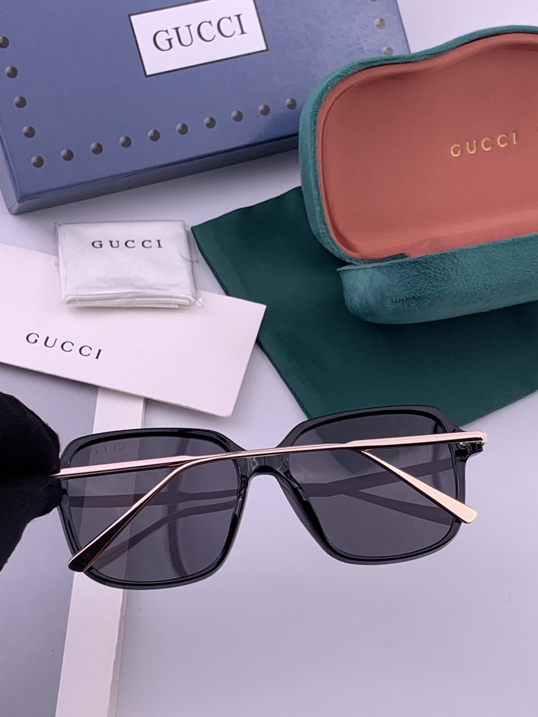 🔺 【GUCCI】开春新款 潮流爆款 时尚方框偏光太阳镜 高品质 佩戴舒适 网红潮款墨镜 女士高清尼龙偏