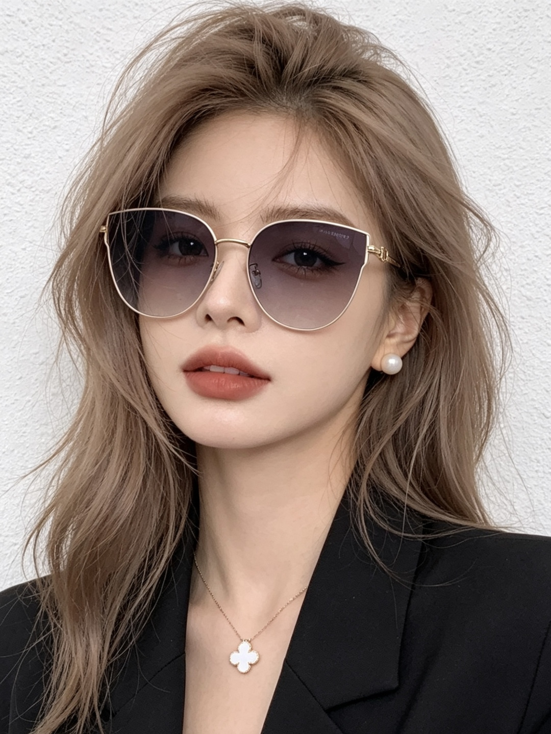 ️120 🔺 【巴宝莉】开春新款 潮流爆款 时尚圆框偏光太阳镜 高品质 佩戴舒适 网红潮款墨镜 型号:B6821