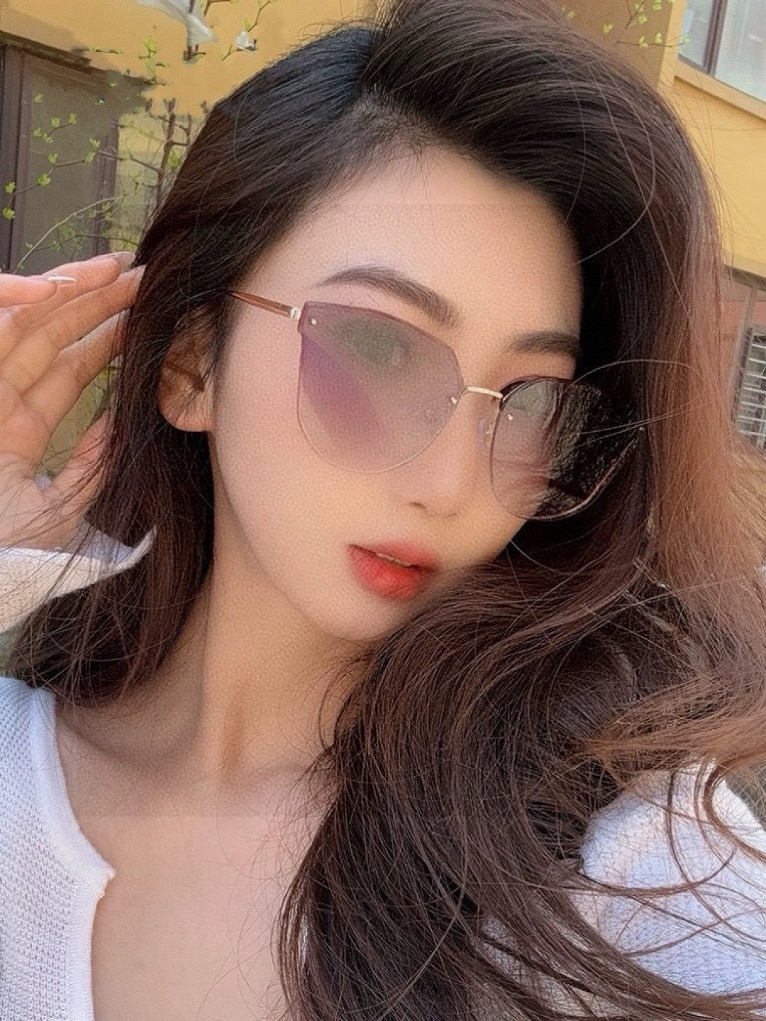 NO:863244,GUCCI's new spring style, the latest rimless sunglasses, all Internet celebrities have brought aura full score, playful and sweet. The effect is better on the face. The metal texture is super good. Model G5251 glasses, sunglasses, sunglasses, glasses, gucci19860909GUCCI 开春新款 最新款无框太阳镜 各路网红纷纷带起气场满分 俏皮甜美.上脸效果更佳.金属质感超好 型号G5251眼镜墨镜太阳镜,眼镜,gucci,glasses