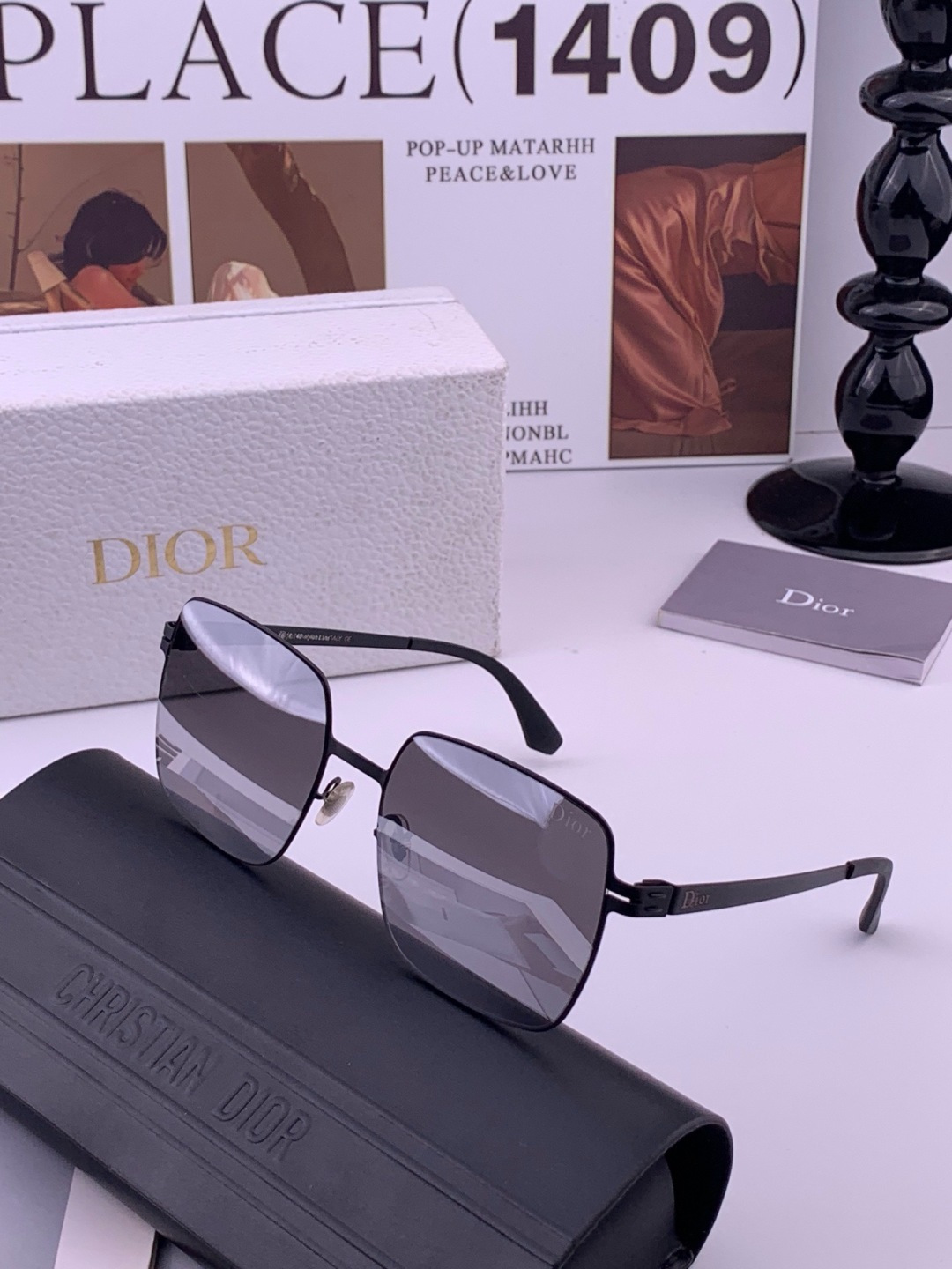 DIOR-迪奥新款男女情侣款太阳iP电镀永不褪色 卖点：超轻超有弹性整幅眼镜无螺丝重要的是压不坏、镜片：