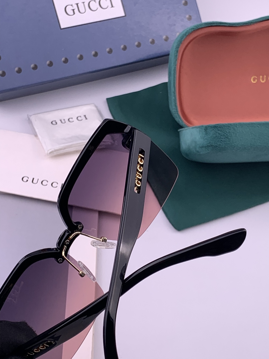 【TR偏光系列】Gucci   经典的方框设计，不挑脸型，无论搭配大衣还是连衣裙都非常显气质偏光镜片预防