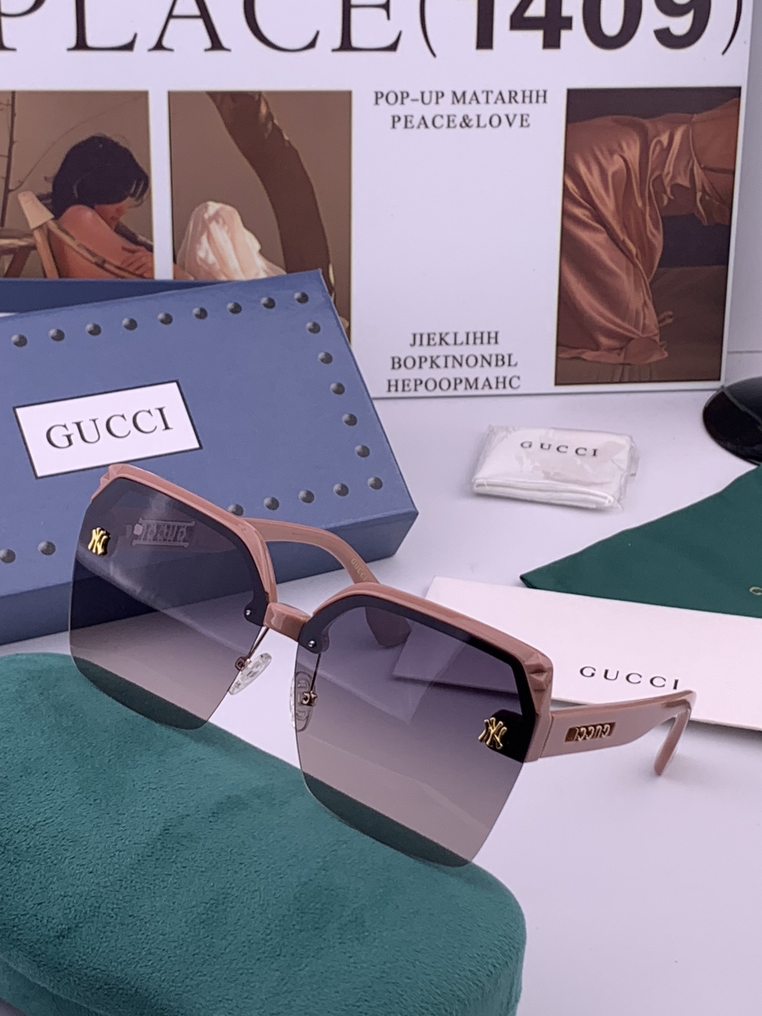 【TR偏光系列】Gucci   经典的方框设计，不挑脸型，无论搭配大衣还是连衣裙都非常显气质偏光镜片预防