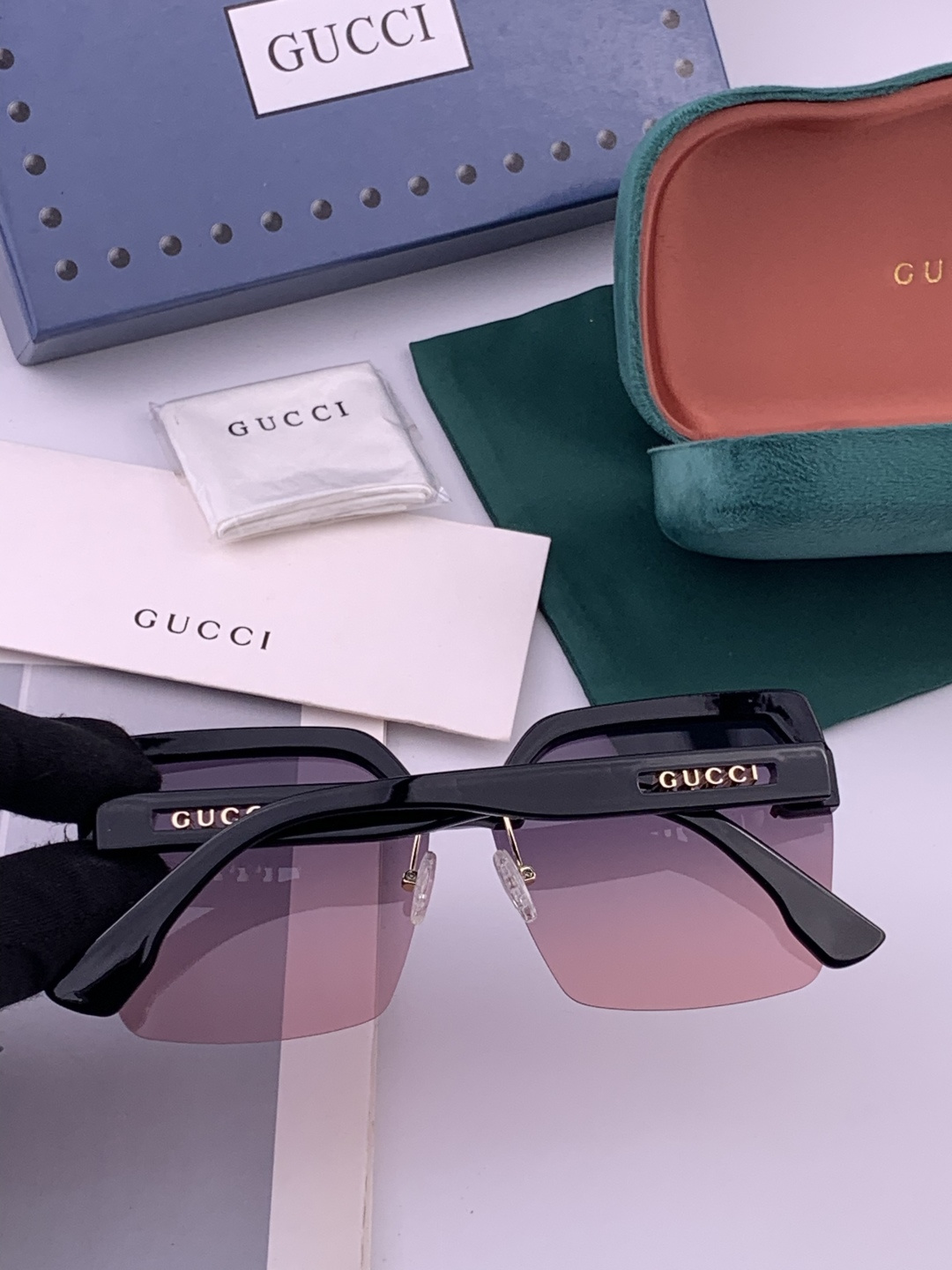 【TR偏光系列】Gucci   经典的方框设计，不挑脸型，无论搭配大衣还是连衣裙都非常显气质偏光镜片预防