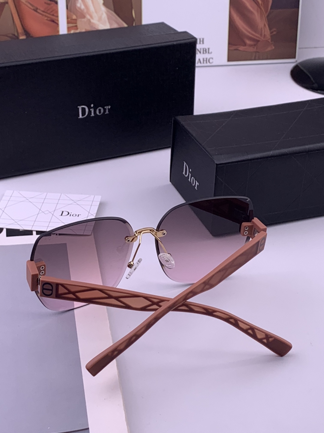 🔺 【DIOR-迪奥尼龙偏光太阳镜】开春新款 潮流爆款 时尚方框偏光太阳镜 高品质 佩戴舒适 网红潮款墨