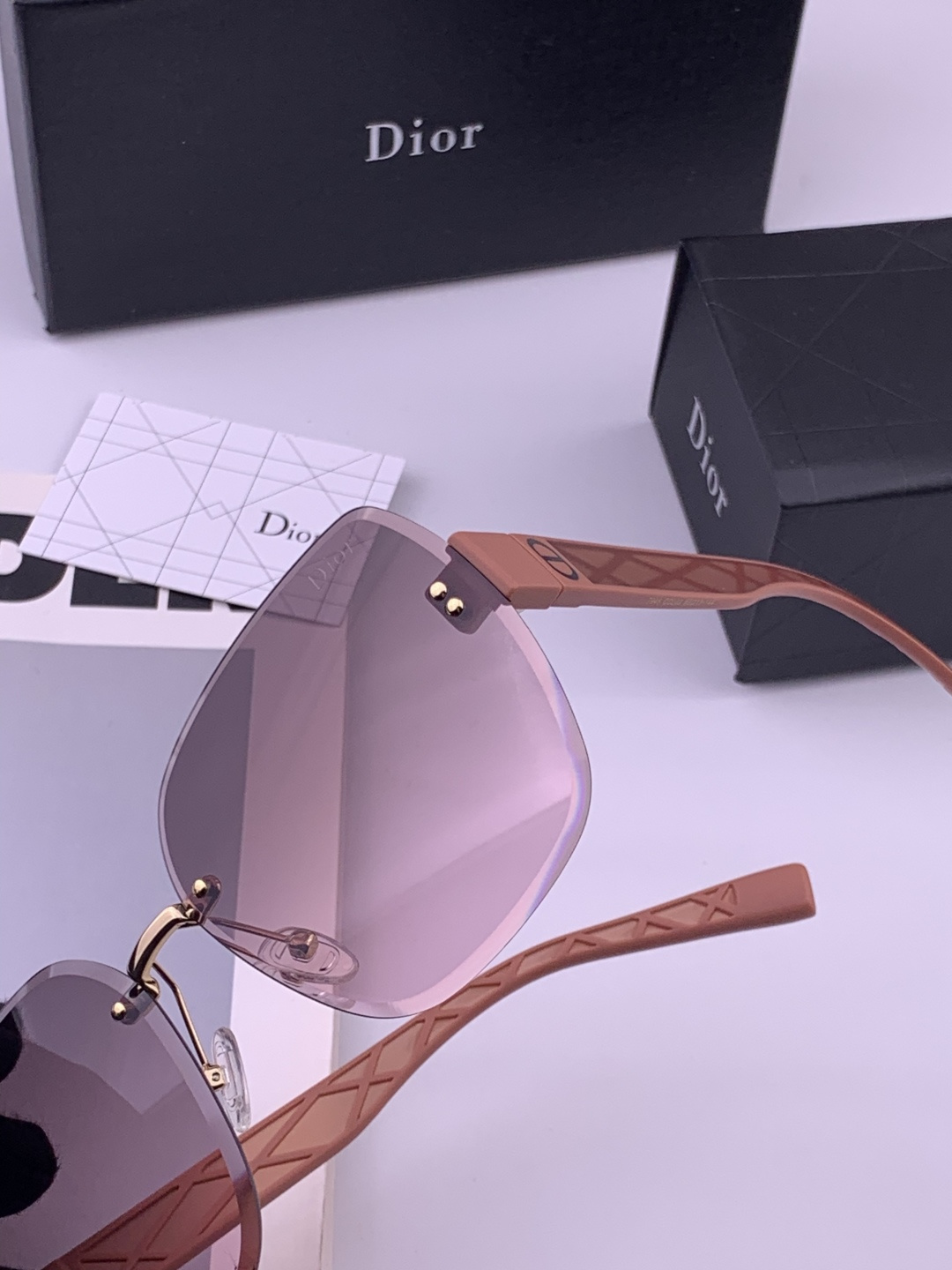 🔺 【DIOR-迪奥尼龙偏光太阳镜】开春新款 潮流爆款 时尚方框偏光太阳镜 高品质 佩戴舒适 网红潮款墨