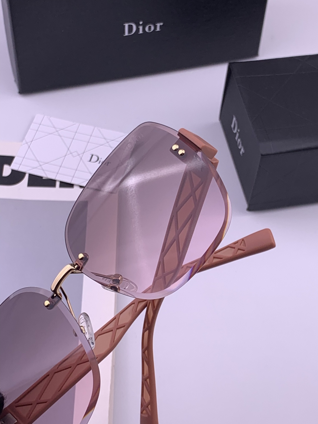 🔺 【DIOR-迪奥尼龙偏光太阳镜】开春新款 潮流爆款 时尚方框偏光太阳镜 高品质 佩戴舒适 网红潮款墨