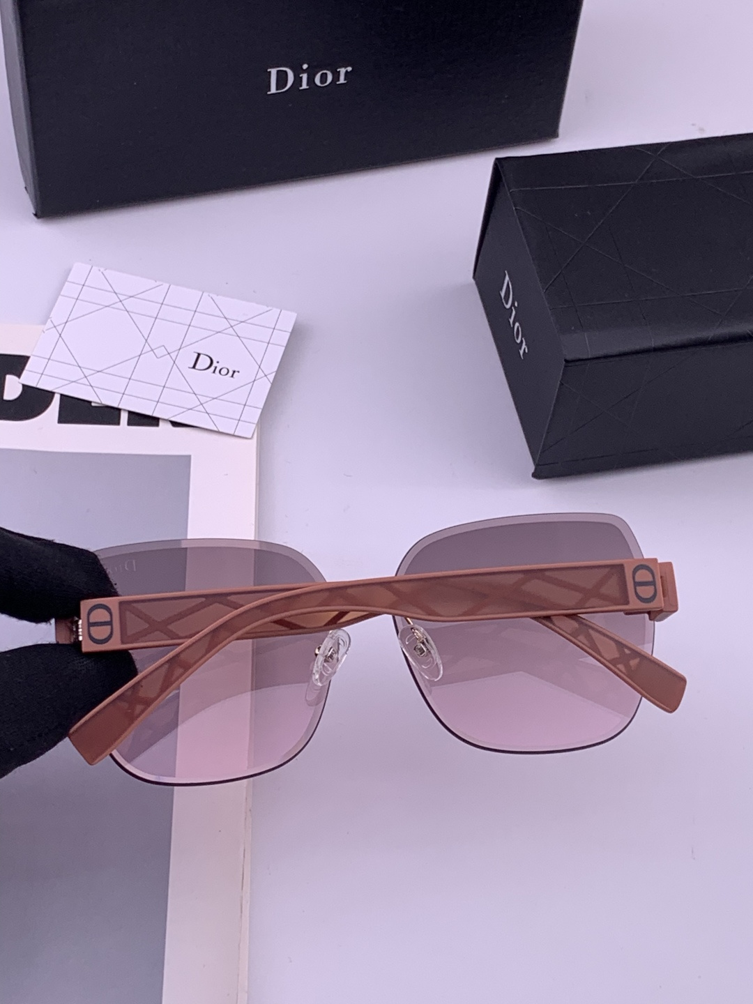 🔺 【DIOR-迪奥尼龙偏光太阳镜】开春新款 潮流爆款 时尚方框偏光太阳镜 高品质 佩戴舒适 网红潮款墨