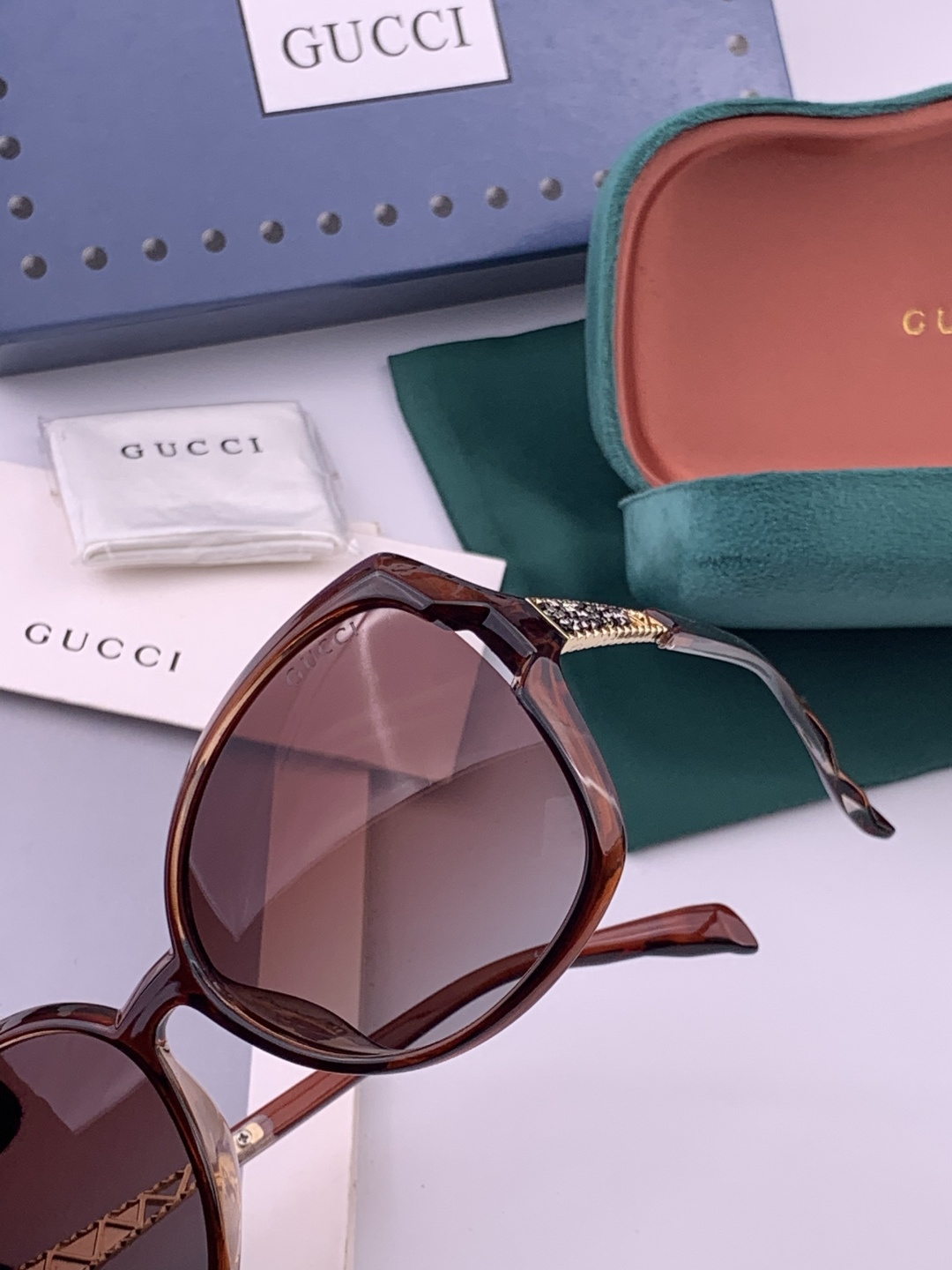 🔺 【GUCCI-偏光太阳镜】开春新款 潮流爆款 时尚圆框偏光太阳镜 高品质 佩戴舒适 网红潮款墨镜 女