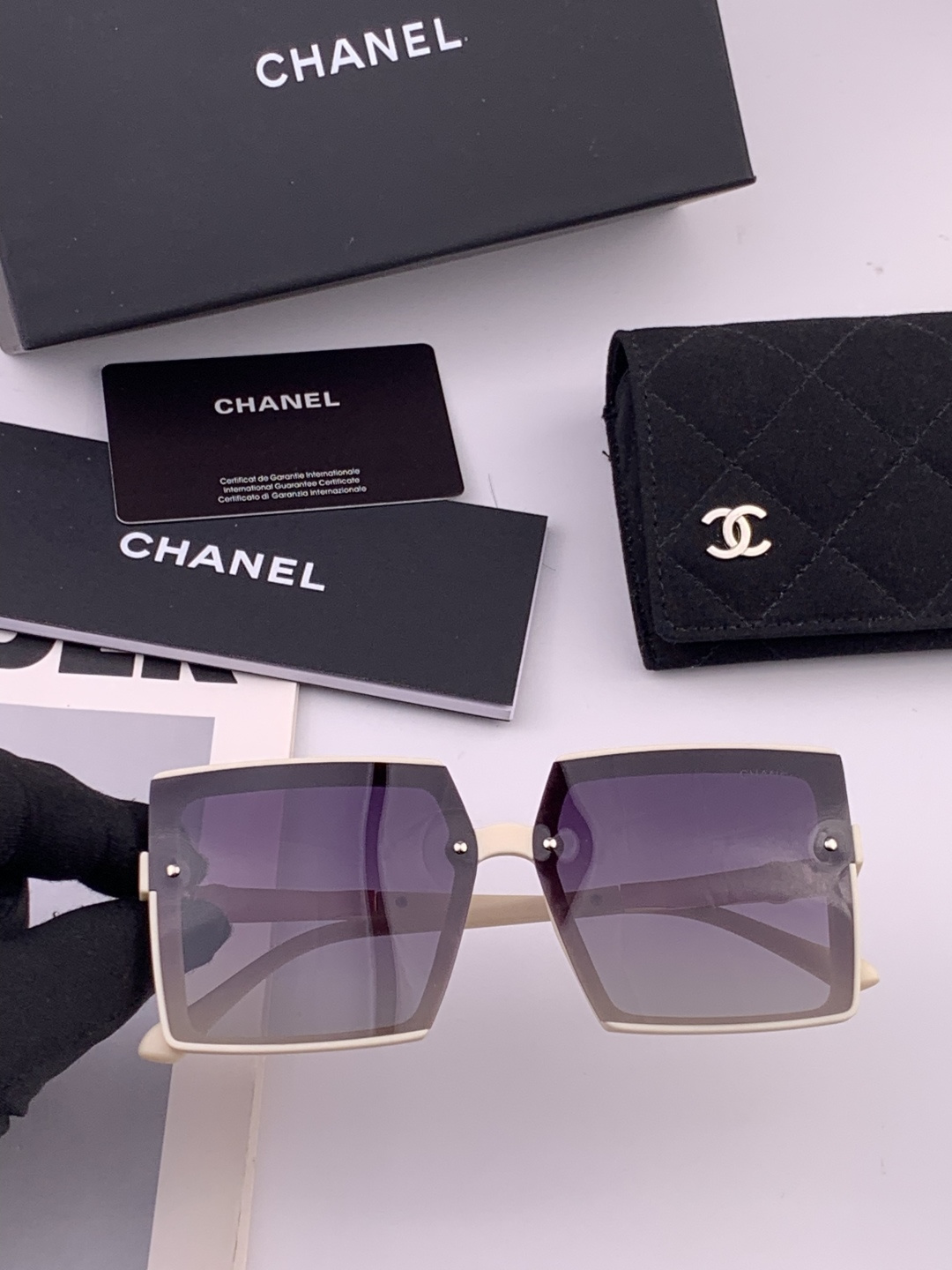【CHANEL】香奈儿 新款潮流爆款 时尚方框太阳镜 佩戴舒适 网红潮款墨镜  女士高清加厚偏光太阳镜🕶
