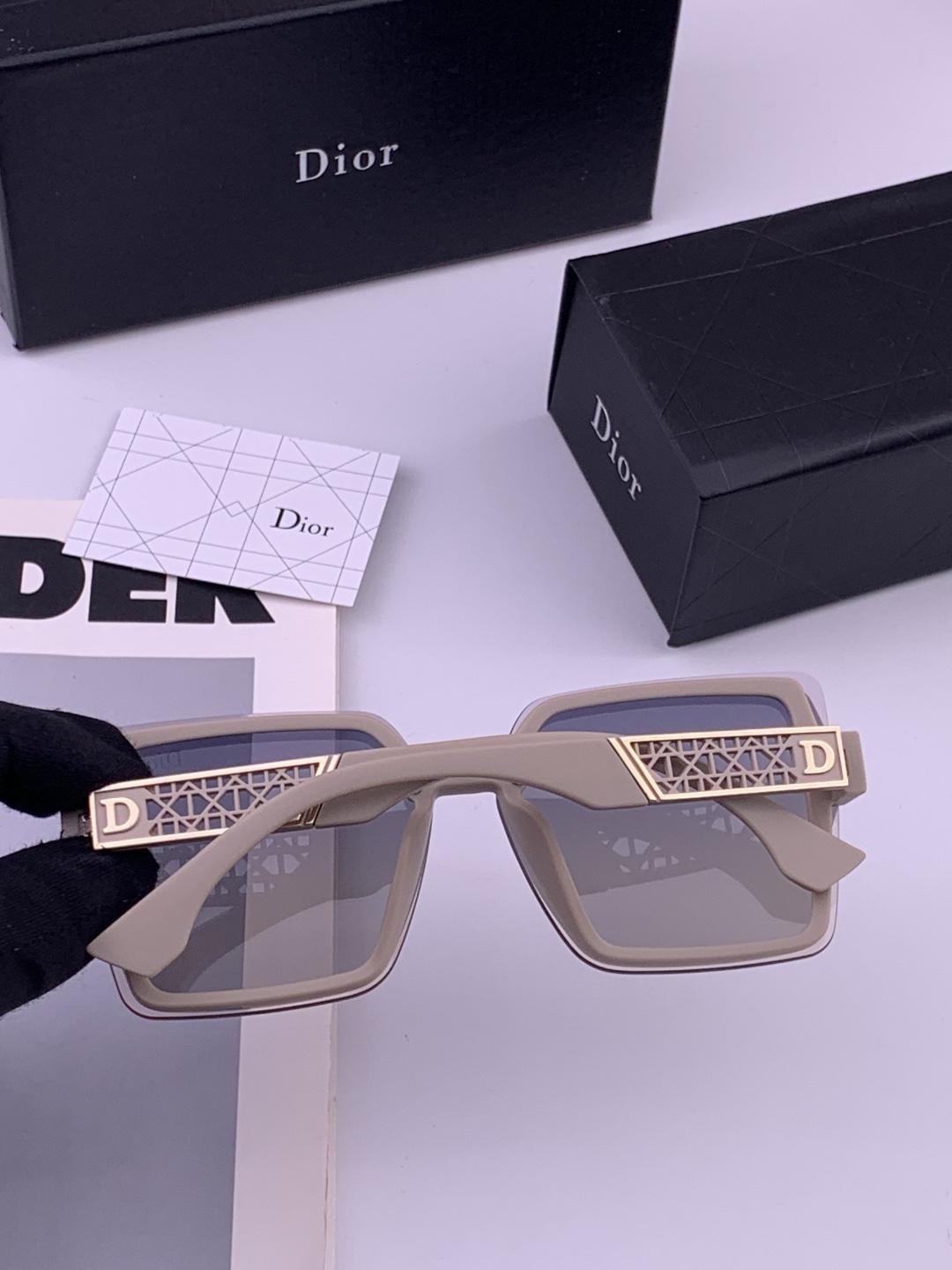 🔺 【DIOR-迪奥】开春新款 潮流爆款 时尚方框尼龙太阳镜 高品质 佩戴舒适 网红潮款墨镜 女士高清尼