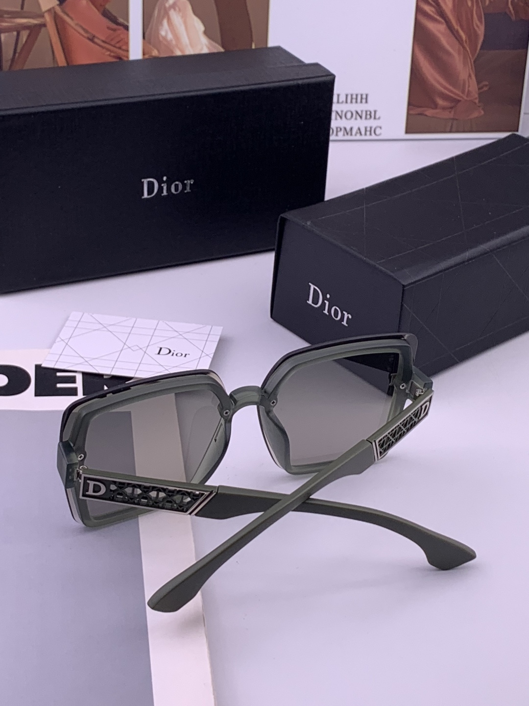 🔺 【DIOR-迪奥】开春新款 潮流爆款 时尚方框尼龙太阳镜 高品质 佩戴舒适 网红潮款墨镜 女士高清尼