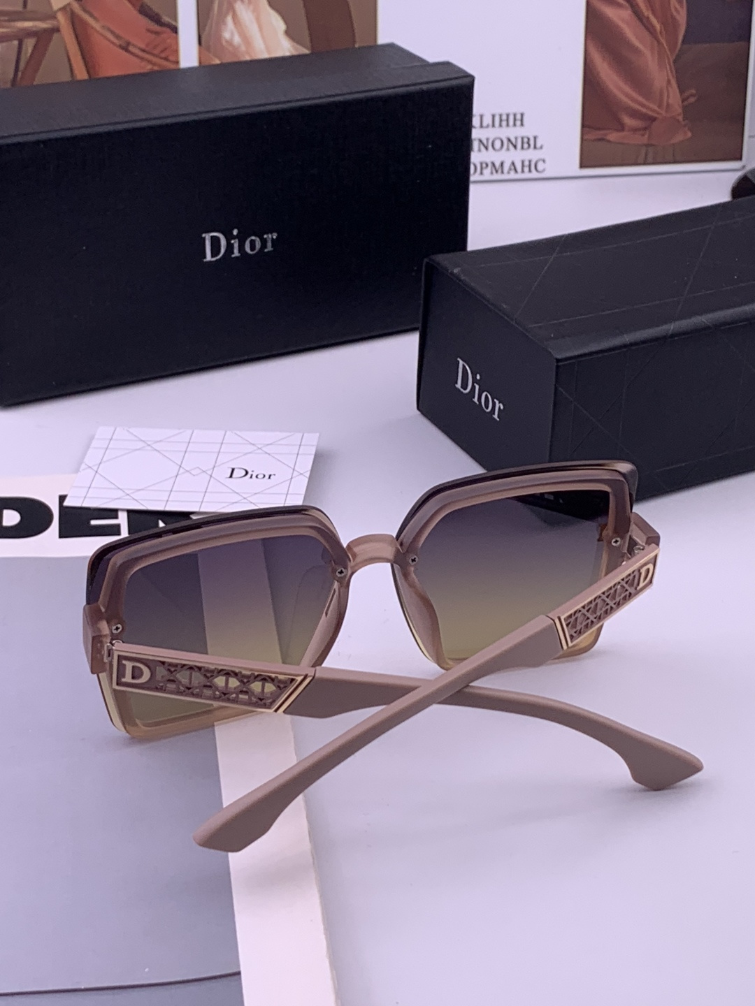 🔺 【DIOR-迪奥】开春新款 潮流爆款 时尚方框尼龙太阳镜 高品质 佩戴舒适 网红潮款墨镜 女士高清尼