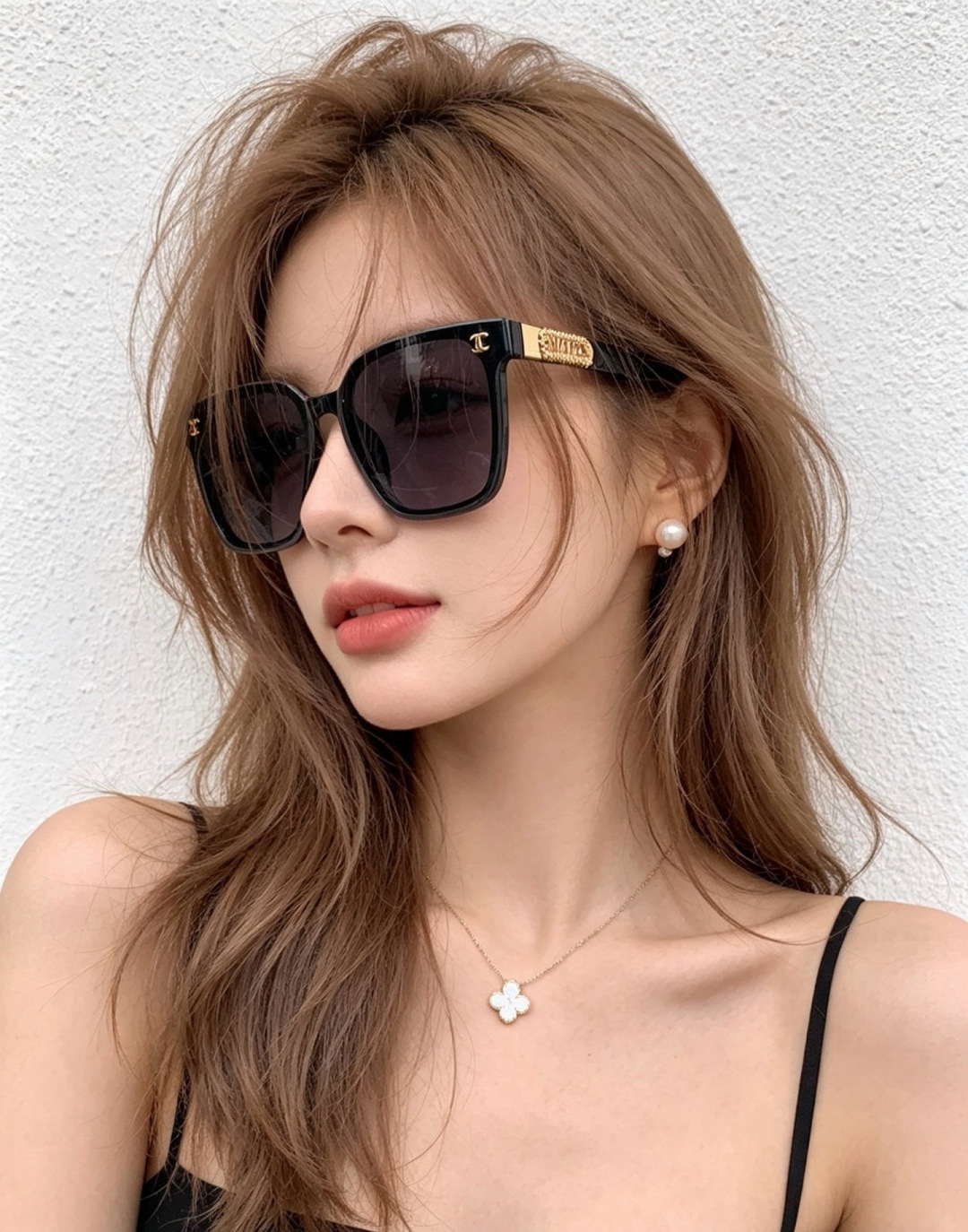 新品CHANEL 香奈儿太阳镜以独特魅力和前卫风格诠释春夏最新眼镜，质感超好佩带舒适 型号：CH0700