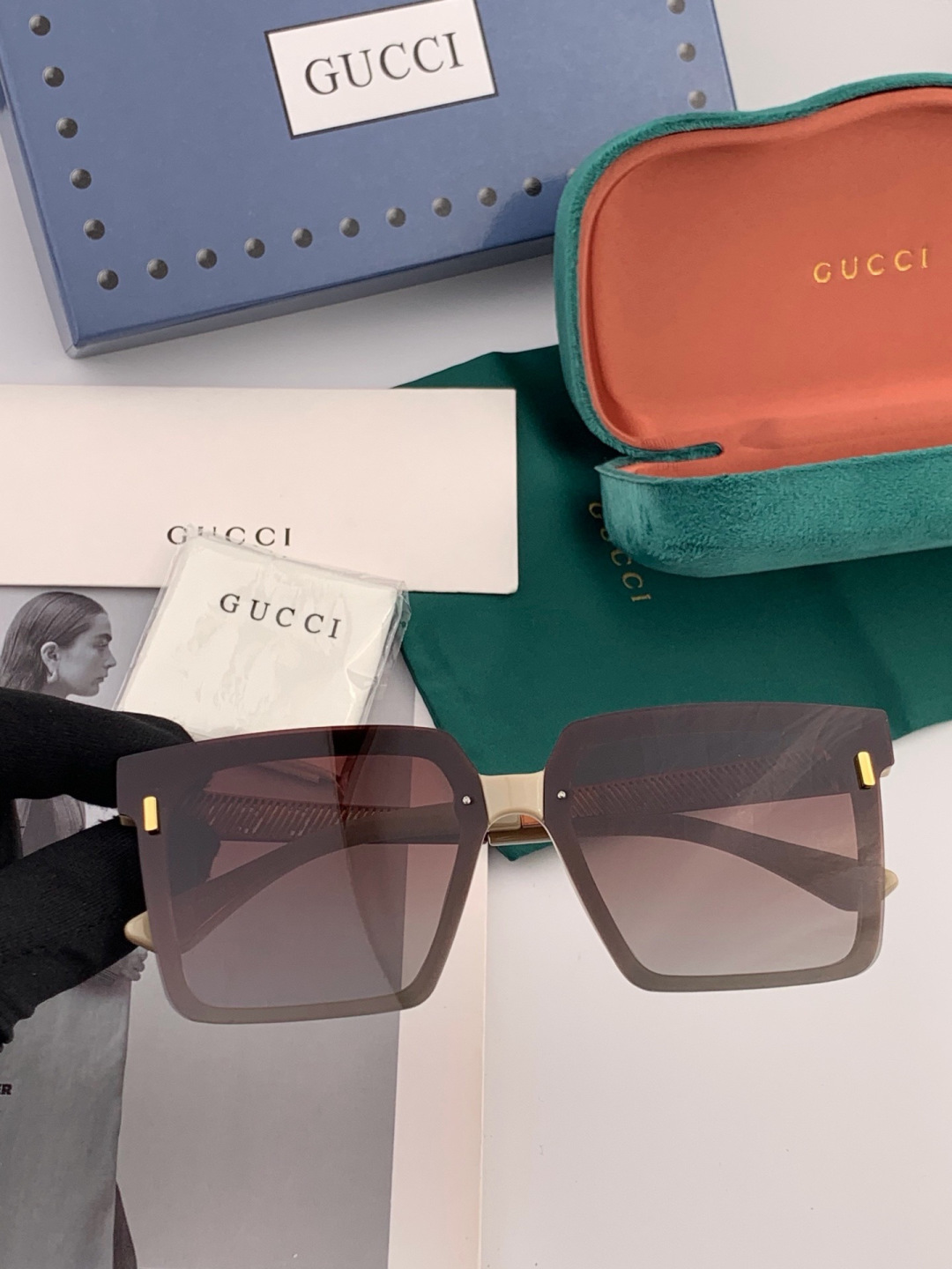 【TR偏光系列】Gucci   经典的方框设计，不挑脸型，无论搭配大衣还是连衣裙都非常显气质偏光镜片预防