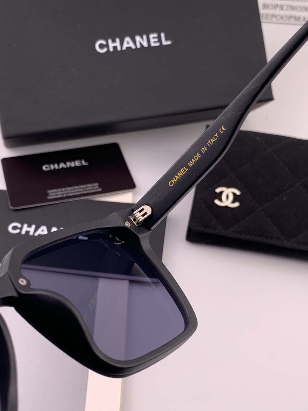 🔺CHANEL🔻官方早春新款，众多明星同款[色]香奈儿‼️‼️新款大框墨镜 ，🌈🌈宝丽来超清太阳镜🔝🔝型