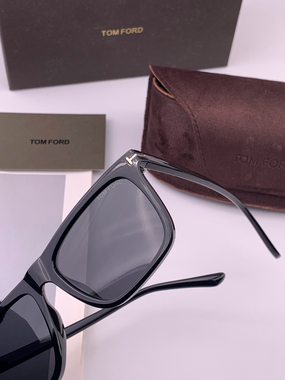 【TOMFORD】汤姆福特 爆款来袭！经典火爆作品 重磅出击 ！超经典偏光眼镜，时刻展现时尚大牌风范！我