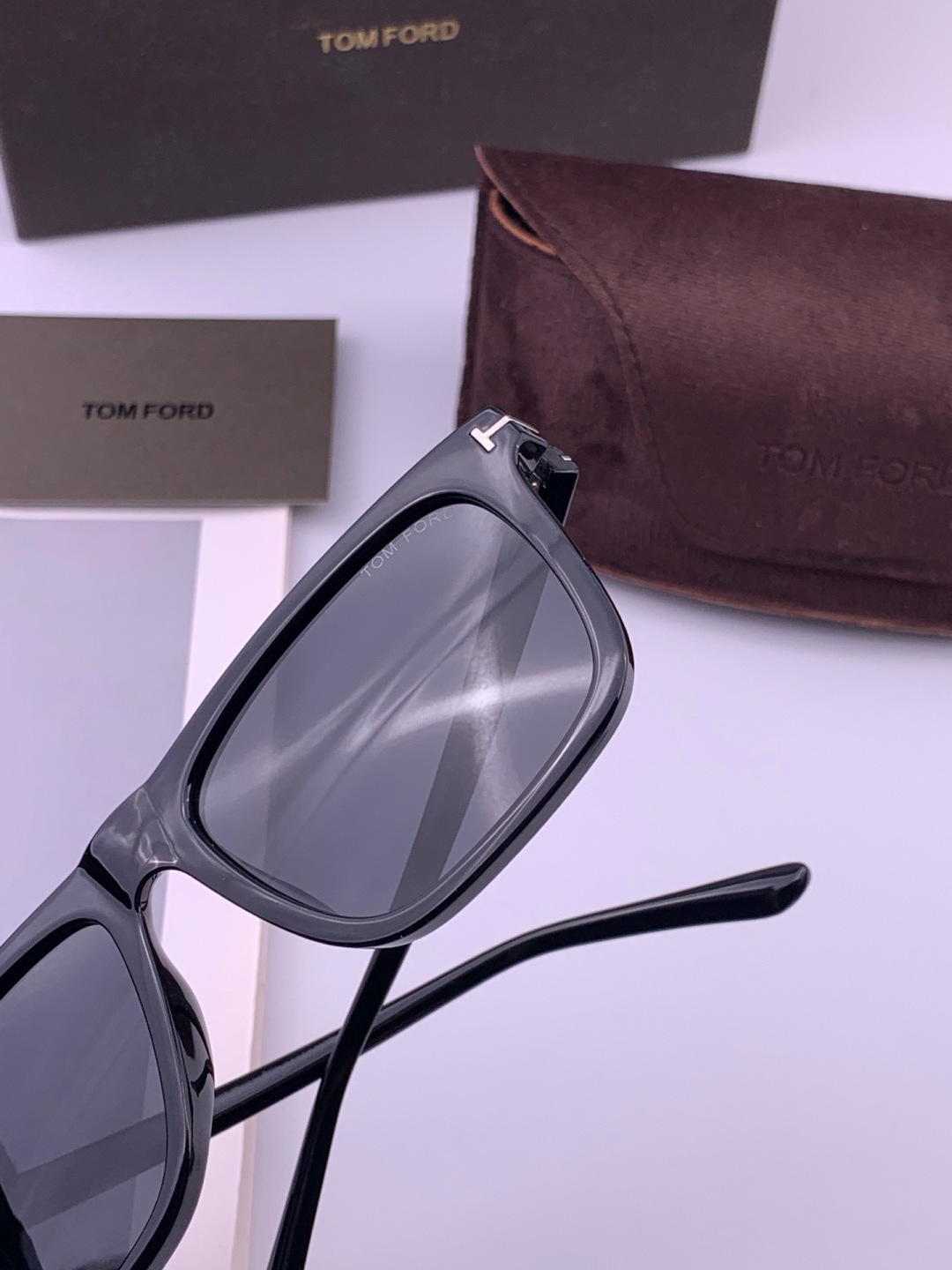 【TOMFORD】汤姆福特 爆款来袭！经典火爆作品 重磅出击 ！超经典偏光眼镜，时刻展现时尚大牌风范！我