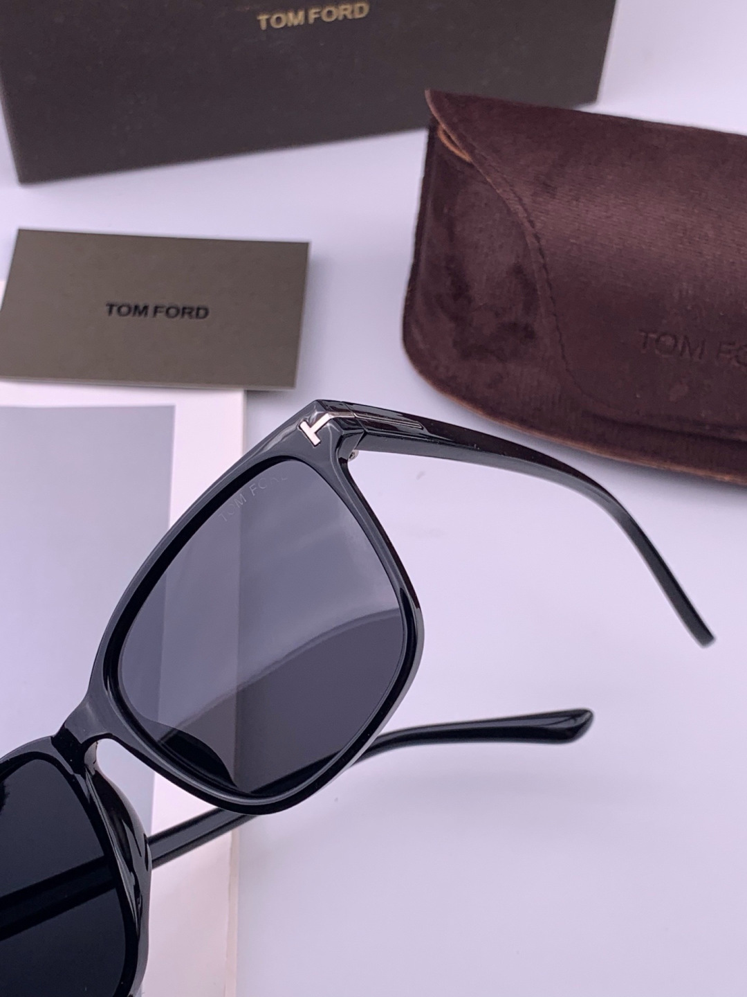 【TOMFORD】汤姆福特 爆款来袭！经典火爆作品 重磅出击 ！超经典偏光眼镜，时刻展现时尚大牌风范！我