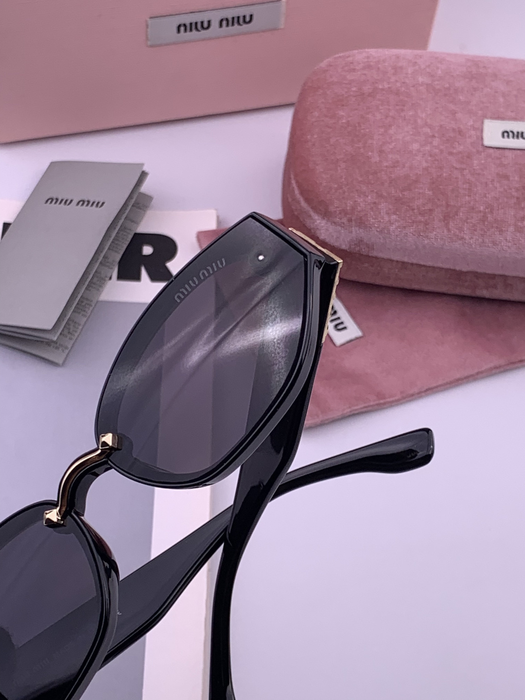 MIUMIU/缪缪🖇🖇开春新款🌟闪耀新款璀璨登台 ❤❤太阳镜潮品 精致个性设计简约时尚 专柜品质值得拥有
