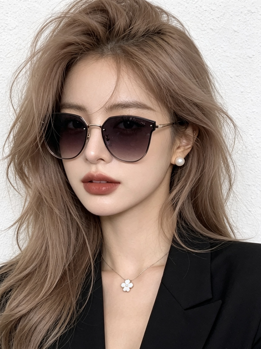 GUCCI 开春新款 最新款无框太阳镜 各路网红纷纷带起气场满分‼️ 俏皮甜美.上脸效果更佳.金属质感超