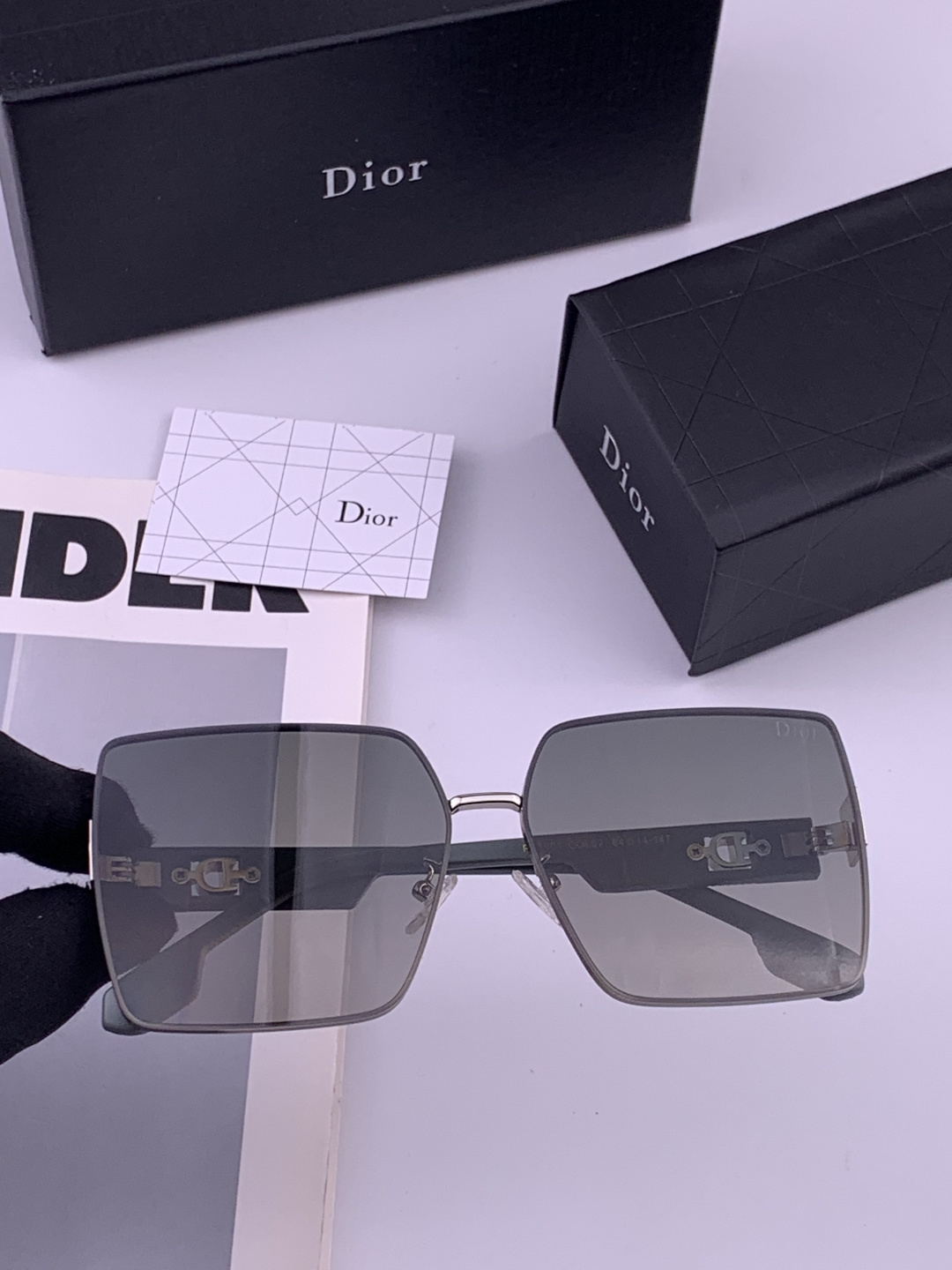 🔺 【DIOR-迪奥】开春新款 潮流爆款 时尚方框尼龙太阳镜 高品质 佩戴舒适 网红潮款墨镜 女士高清尼