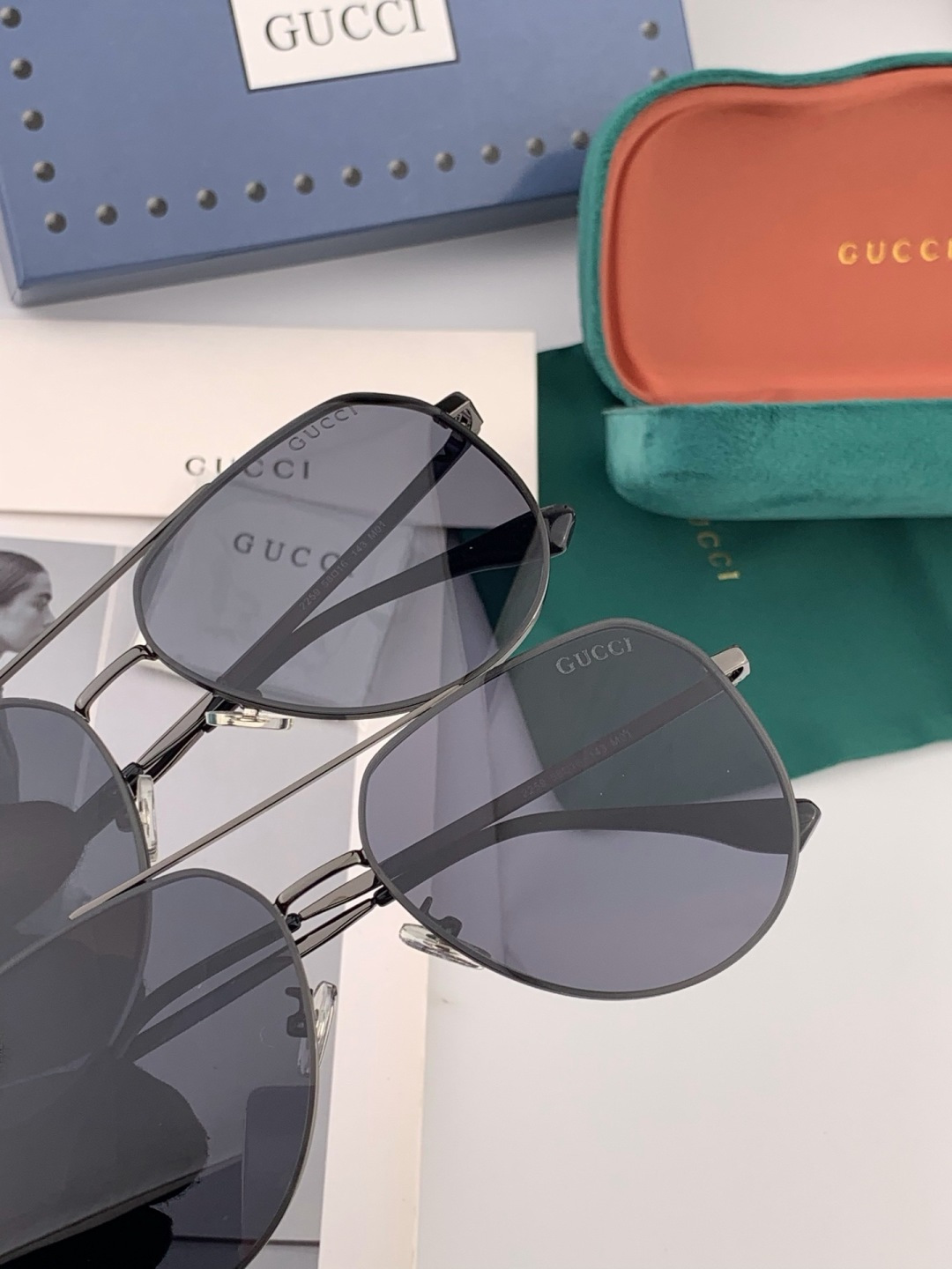 GUCCI 男款炫彩飞行员偏光太阳镜 ❤️材质：高清尼龙加厚卡槽高清偏光镜片 🌹无边框镜架💕颜👍型号：G