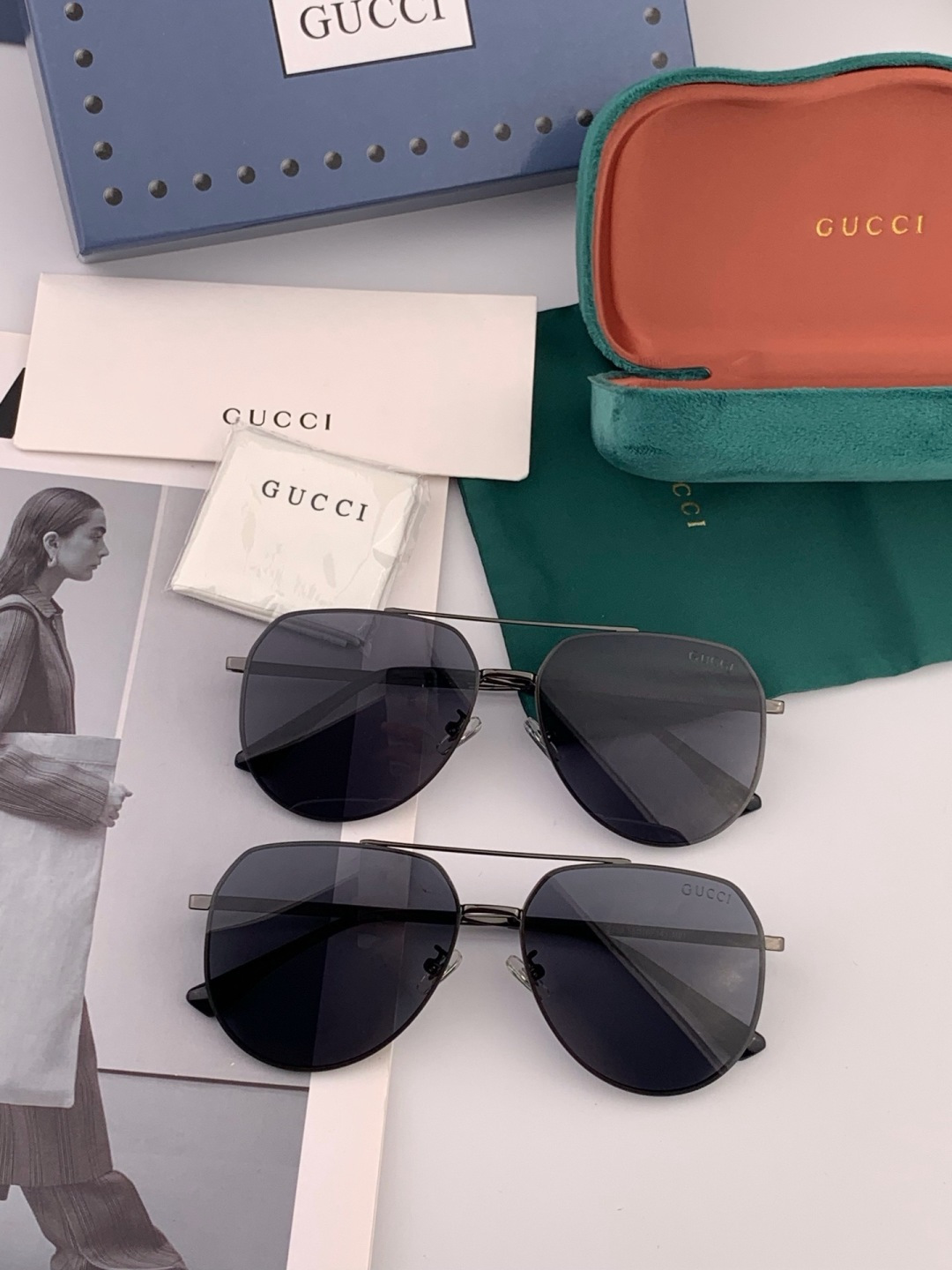 GUCCI 男款炫彩飞行员偏光太阳镜 ❤️材质：高清尼龙加厚卡槽高清偏光镜片 🌹无边框镜架💕颜👍型号：G