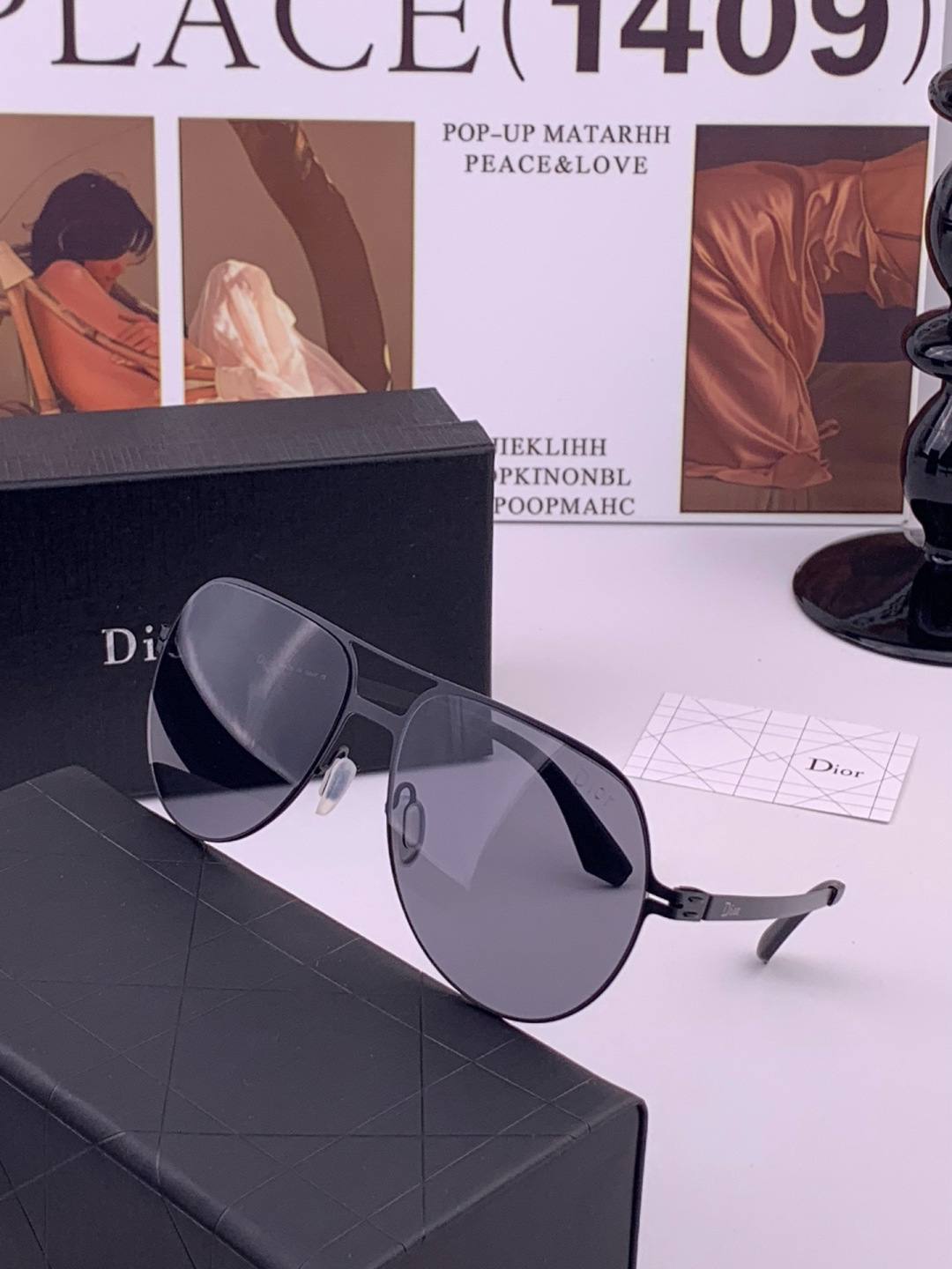 DIOR-迪奥  新款超轻无螺丝压不坏系列情侣款太阳镜高清尼龙镜片 商务旅行版 绅士高清太阳眼镜 （舒适