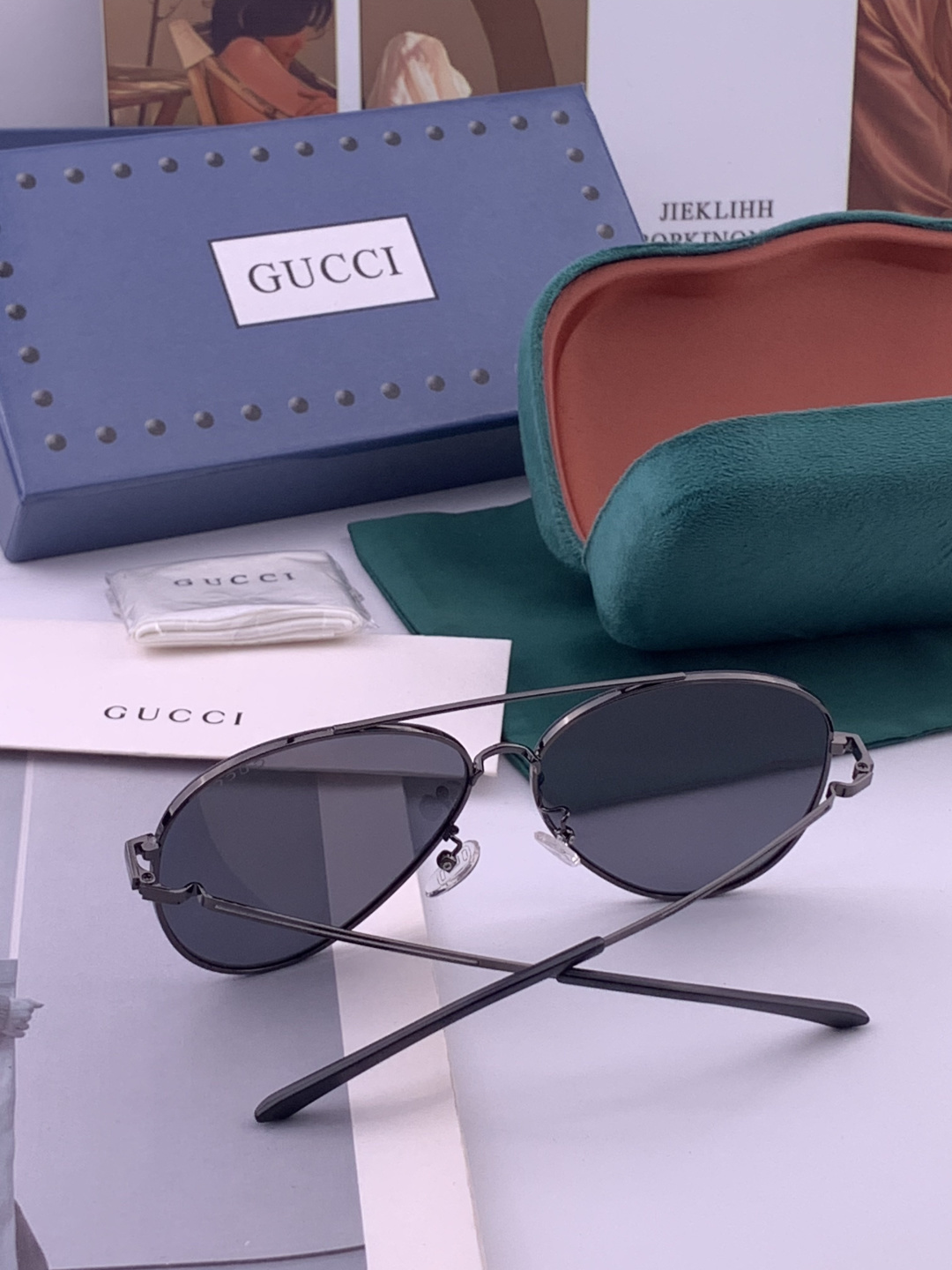 GUCCI 男款炫彩飞行员偏光太阳镜 ❤️材质：高清尼龙加厚卡槽高清偏光镜片 🌹无边框镜架💕颜👍型号：G