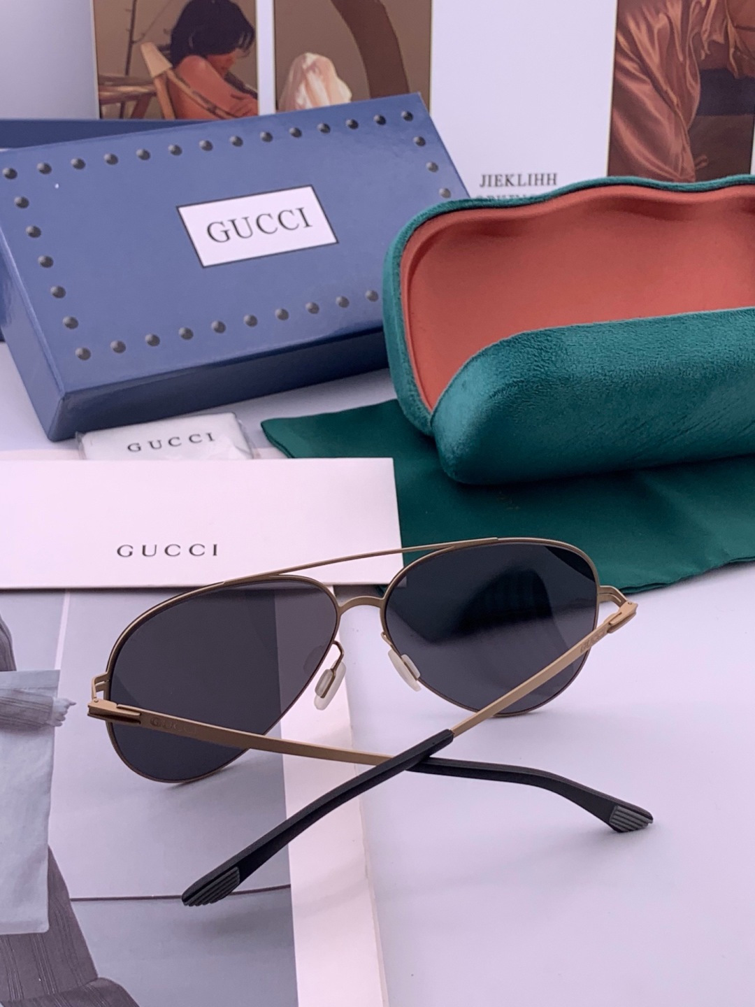 Gucci 春夏新款超轻无螺丝压不坏系列情侣款太阳镜高清尼龙镜片🦅完美品质，适合各种脸型，经典太阳镜亮相